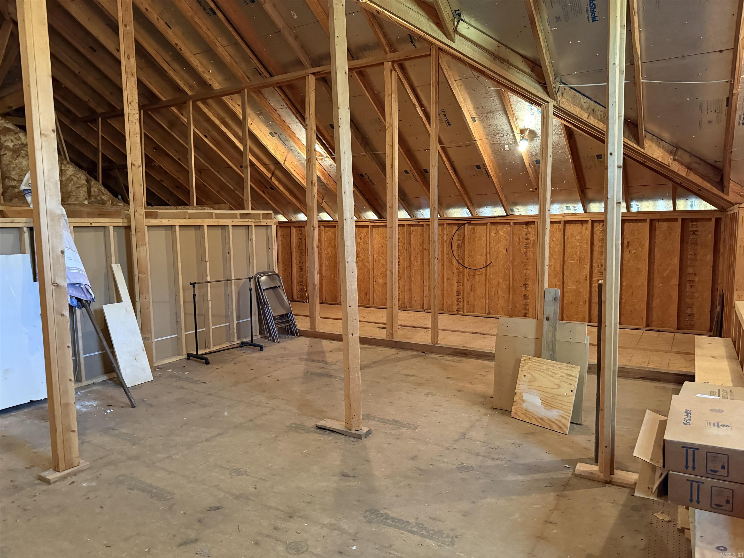 INDIAN HILLS - Residential