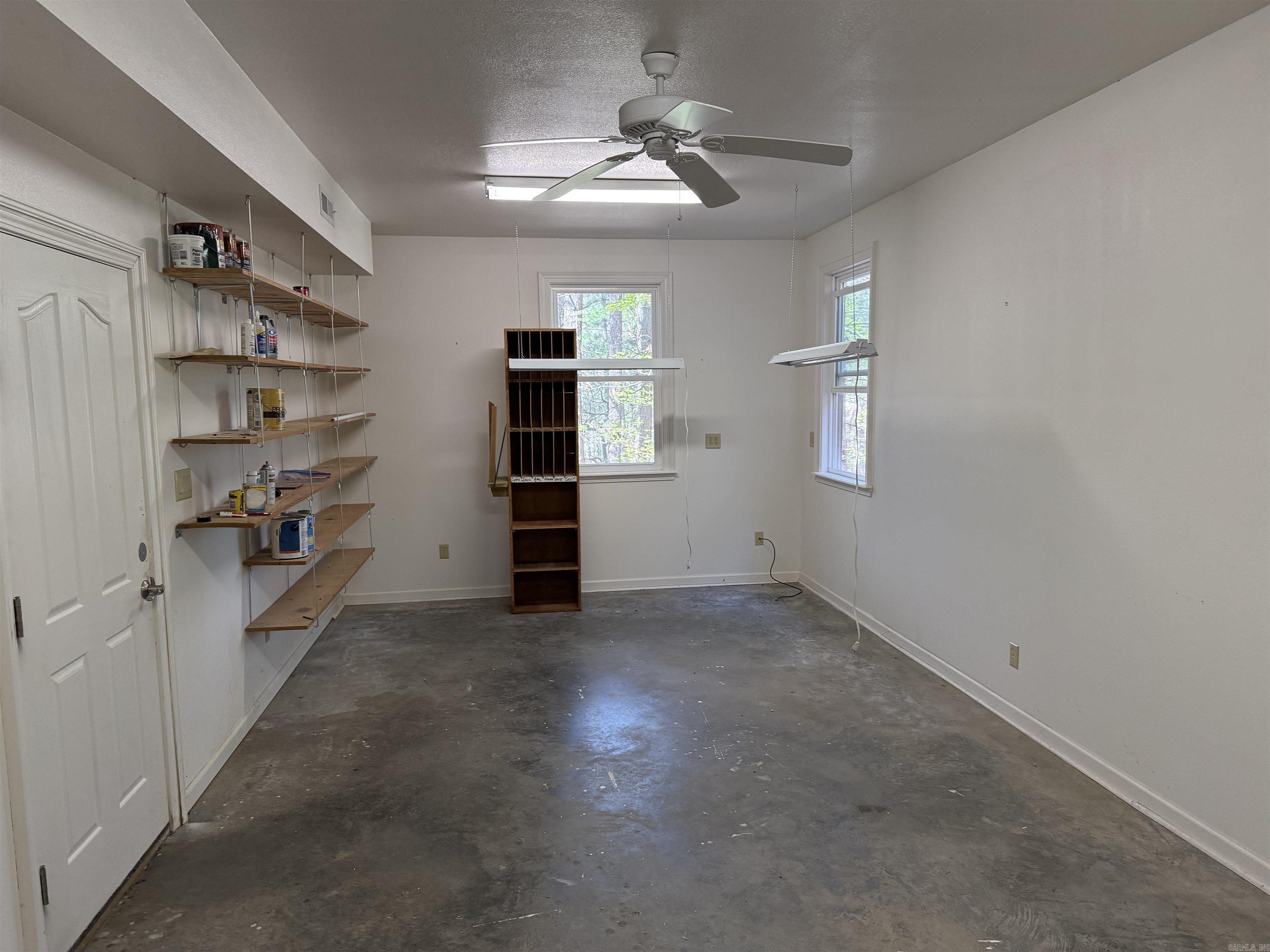 INDIAN HILLS - Residential