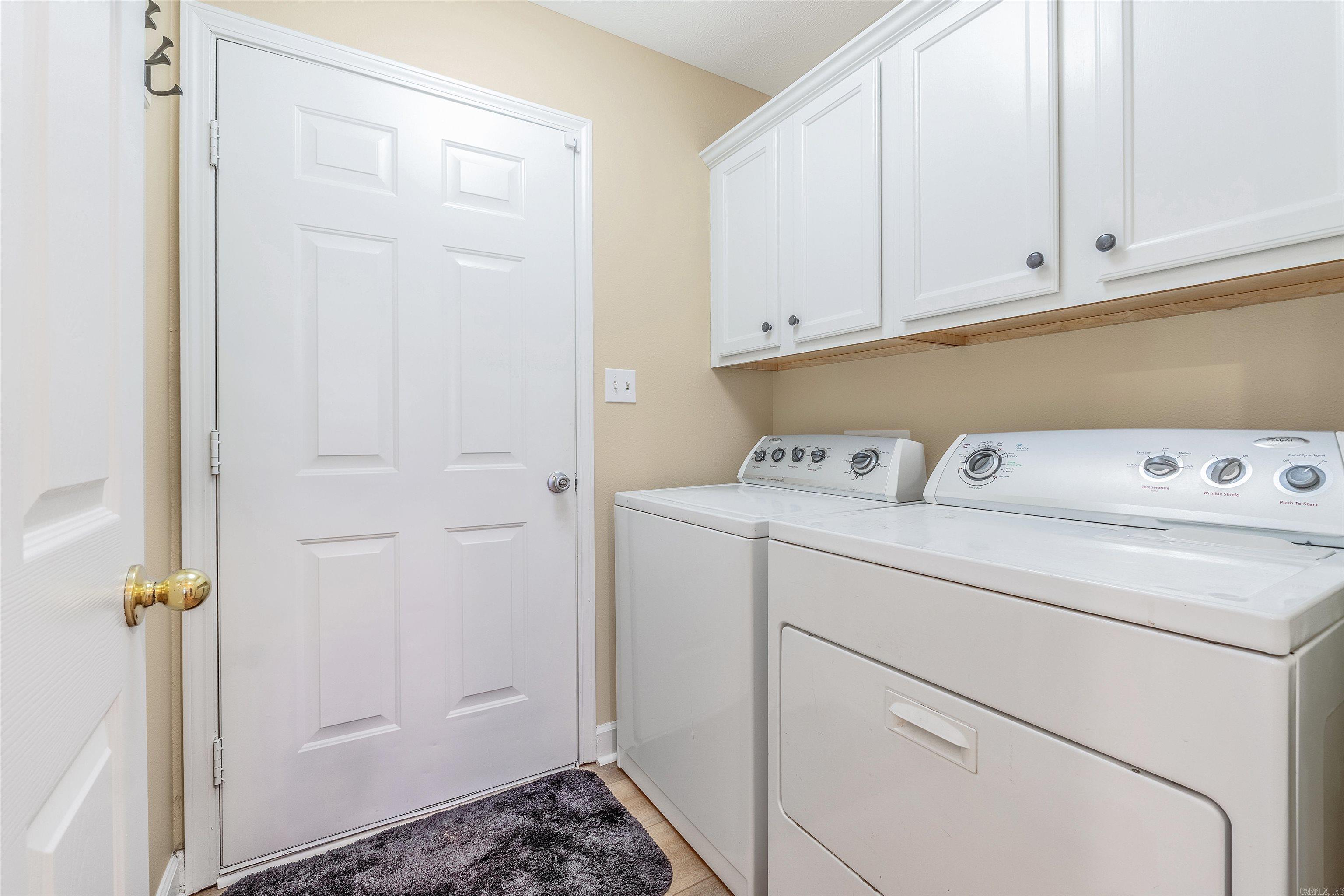 WEST POINTE - Residential