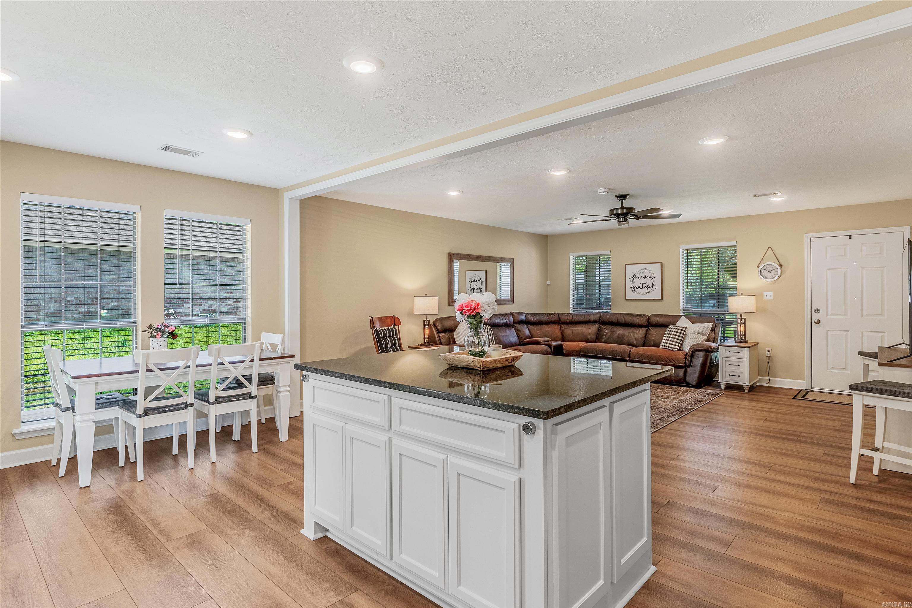 WEST POINTE - Residential