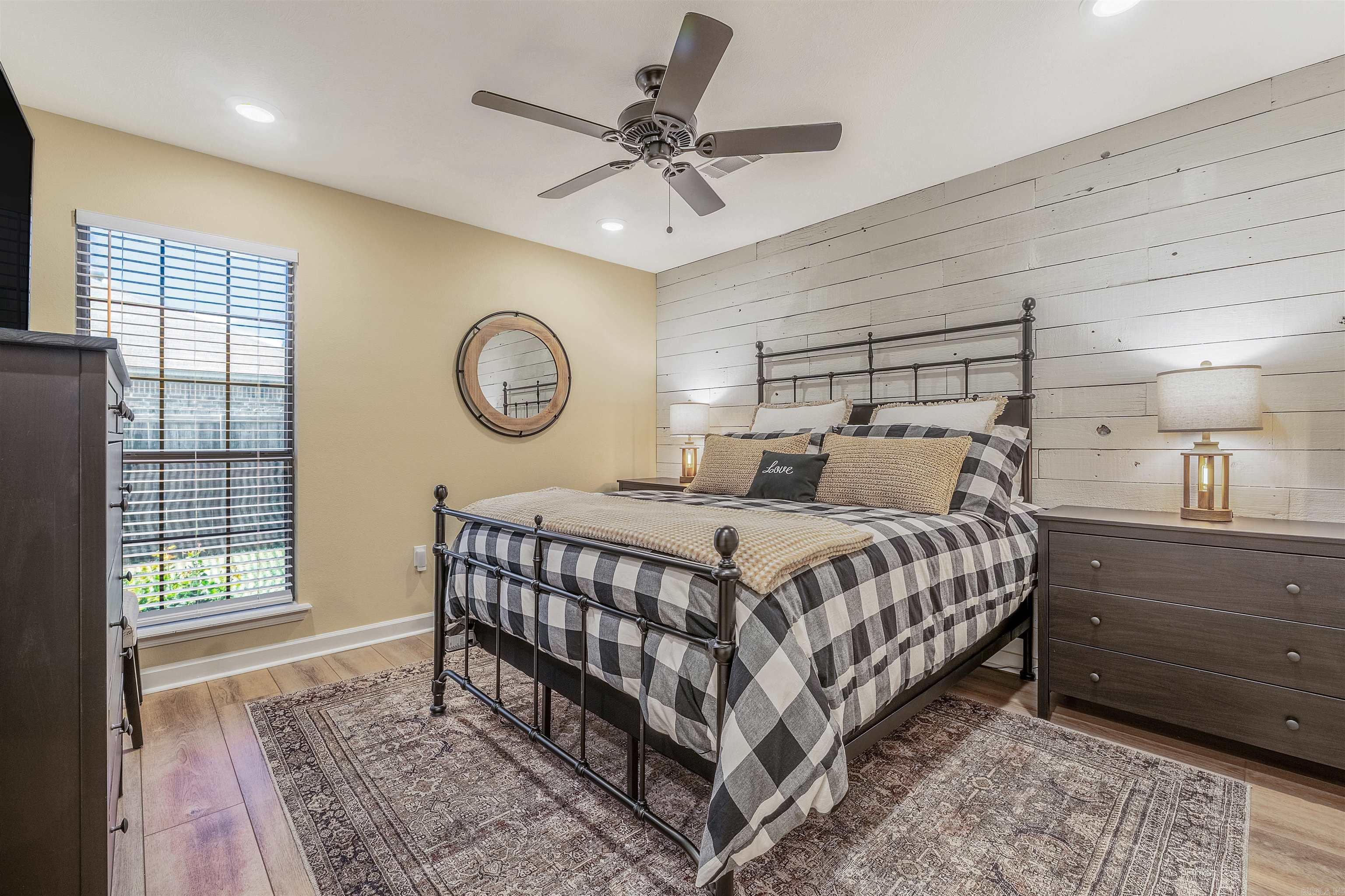 WEST POINTE - Residential