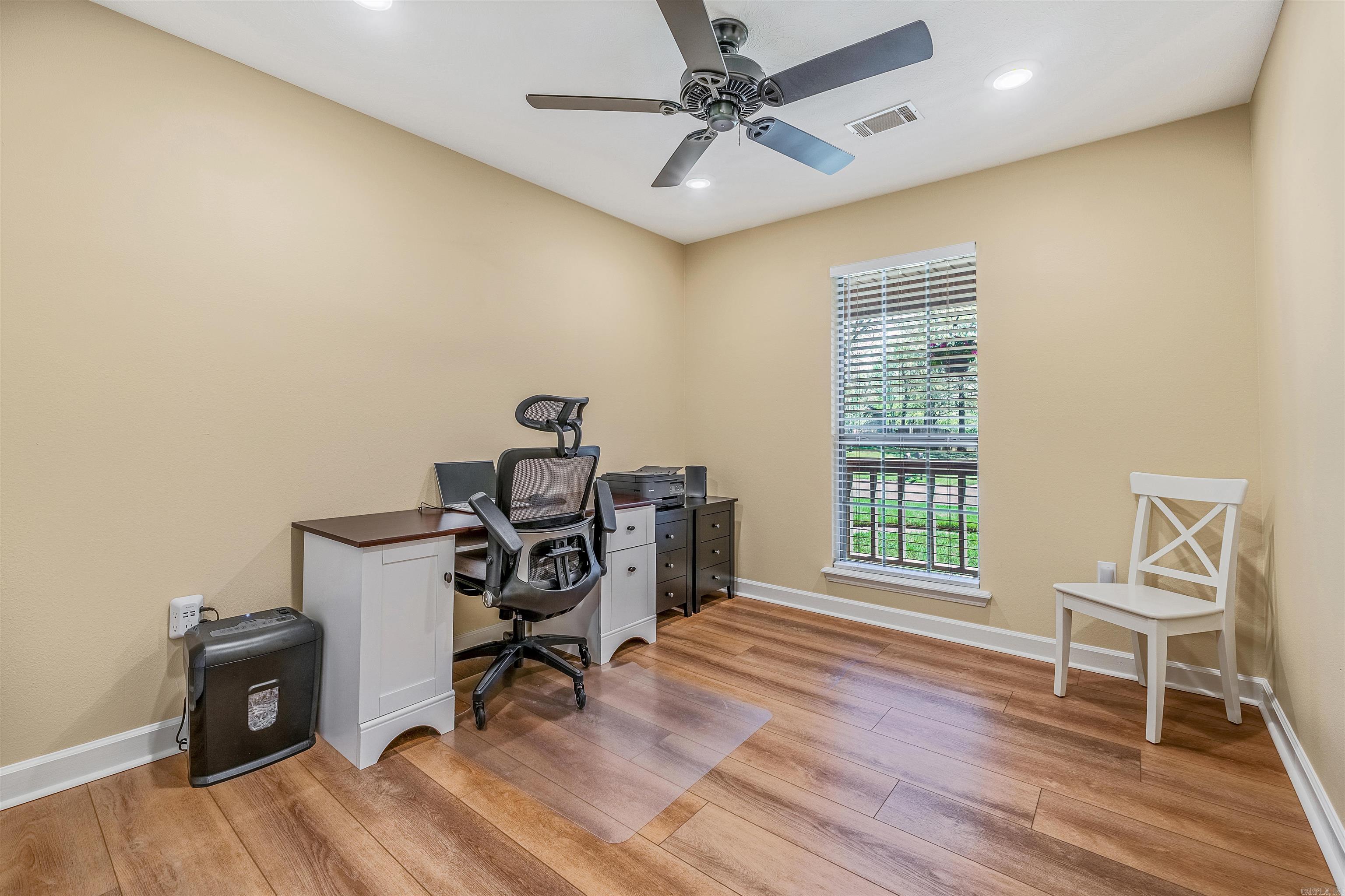 WEST POINTE - Residential