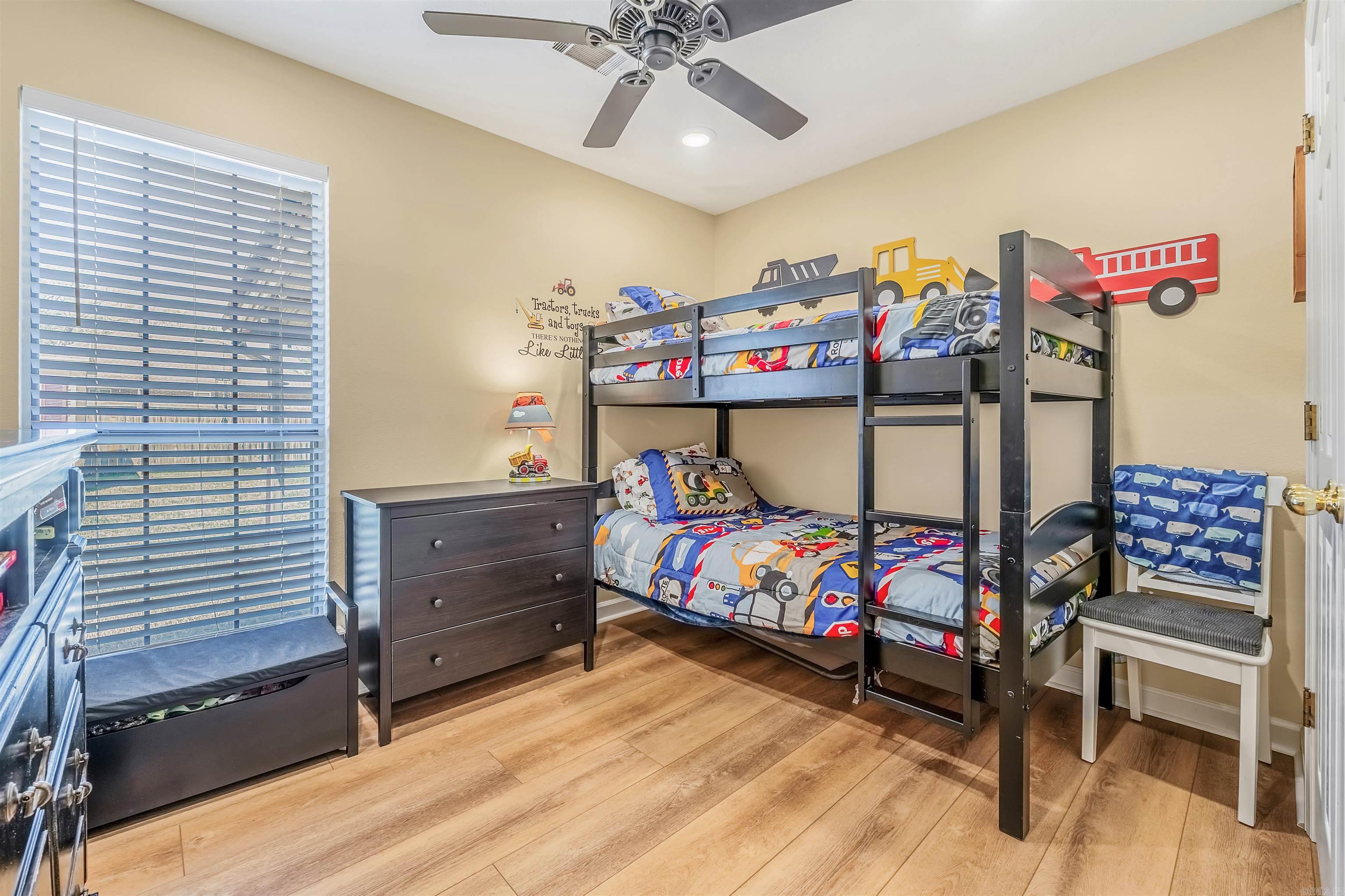 WEST POINTE - Residential