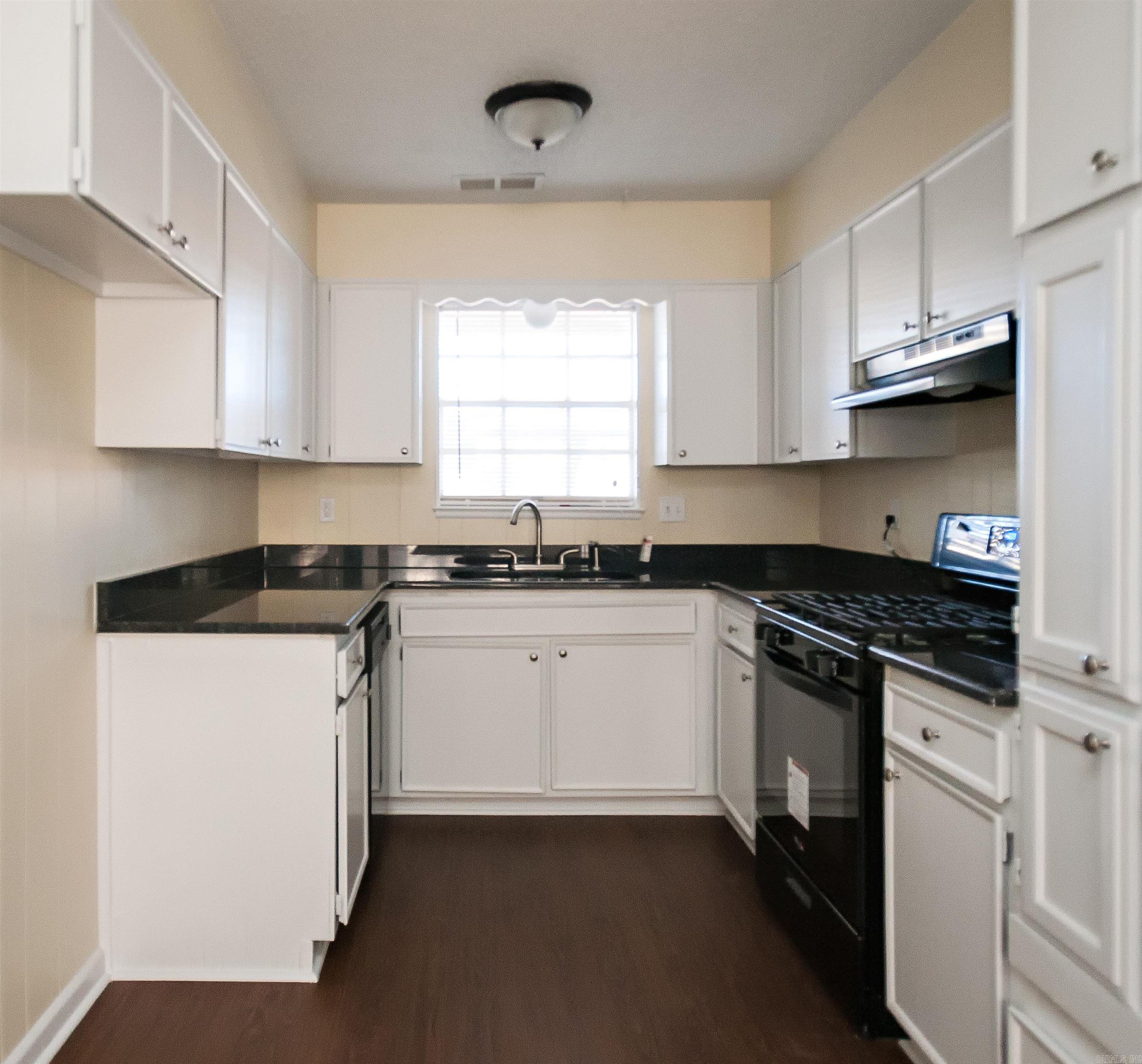 Castlewood - Residential Lease