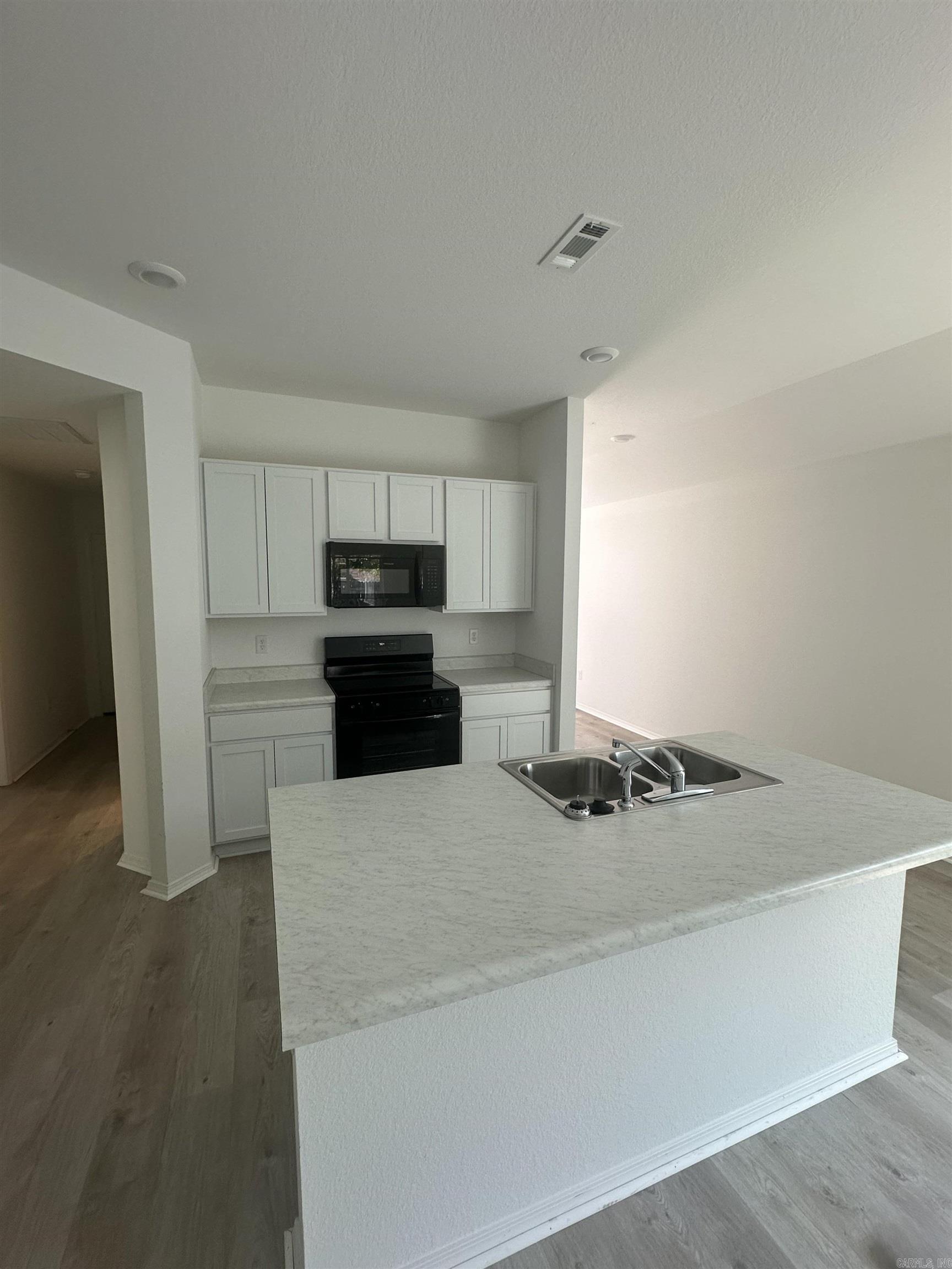 COUNTRY CLUB OF ARK THE - Residential