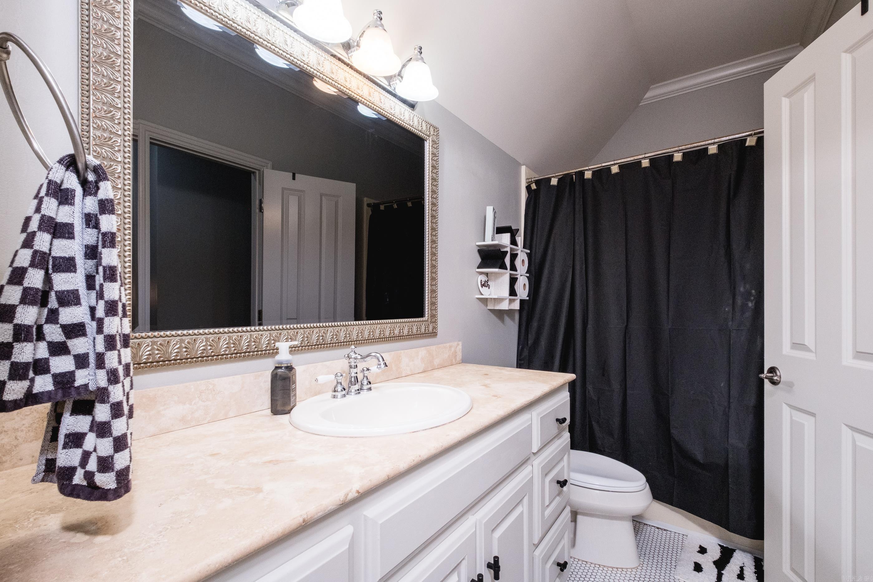 CHENAL VALLEY SOLOGNE CIRCLE - Residential