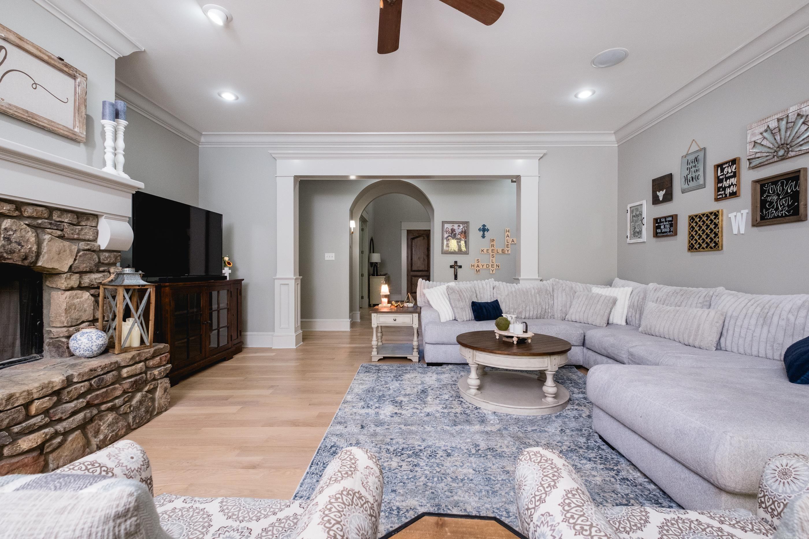 CHENAL VALLEY SOLOGNE CIRCLE - Residential