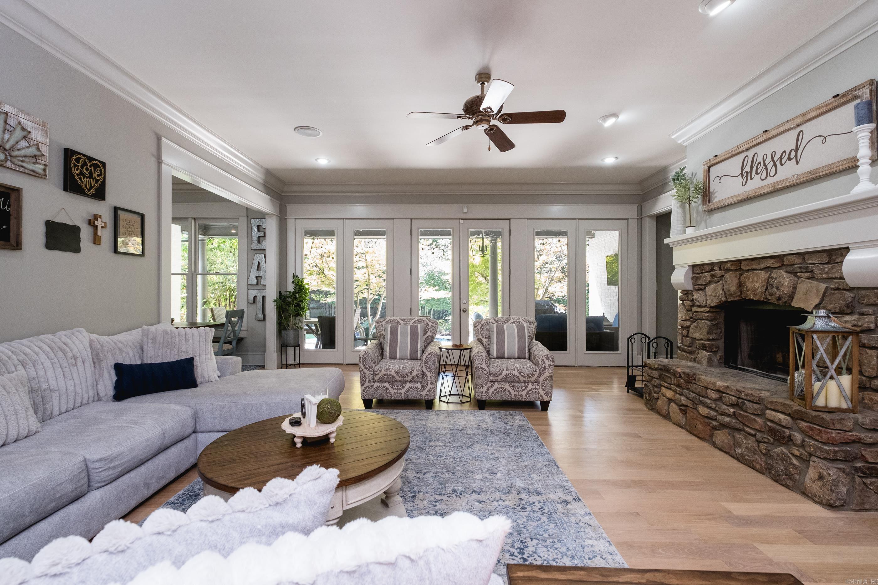 CHENAL VALLEY SOLOGNE CIRCLE - Residential