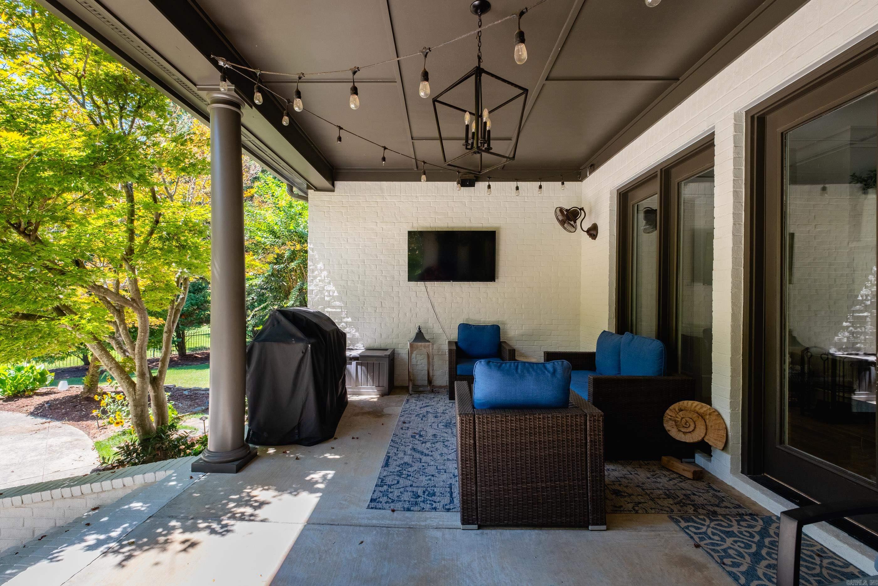 CHENAL VALLEY SOLOGNE CIRCLE - Residential