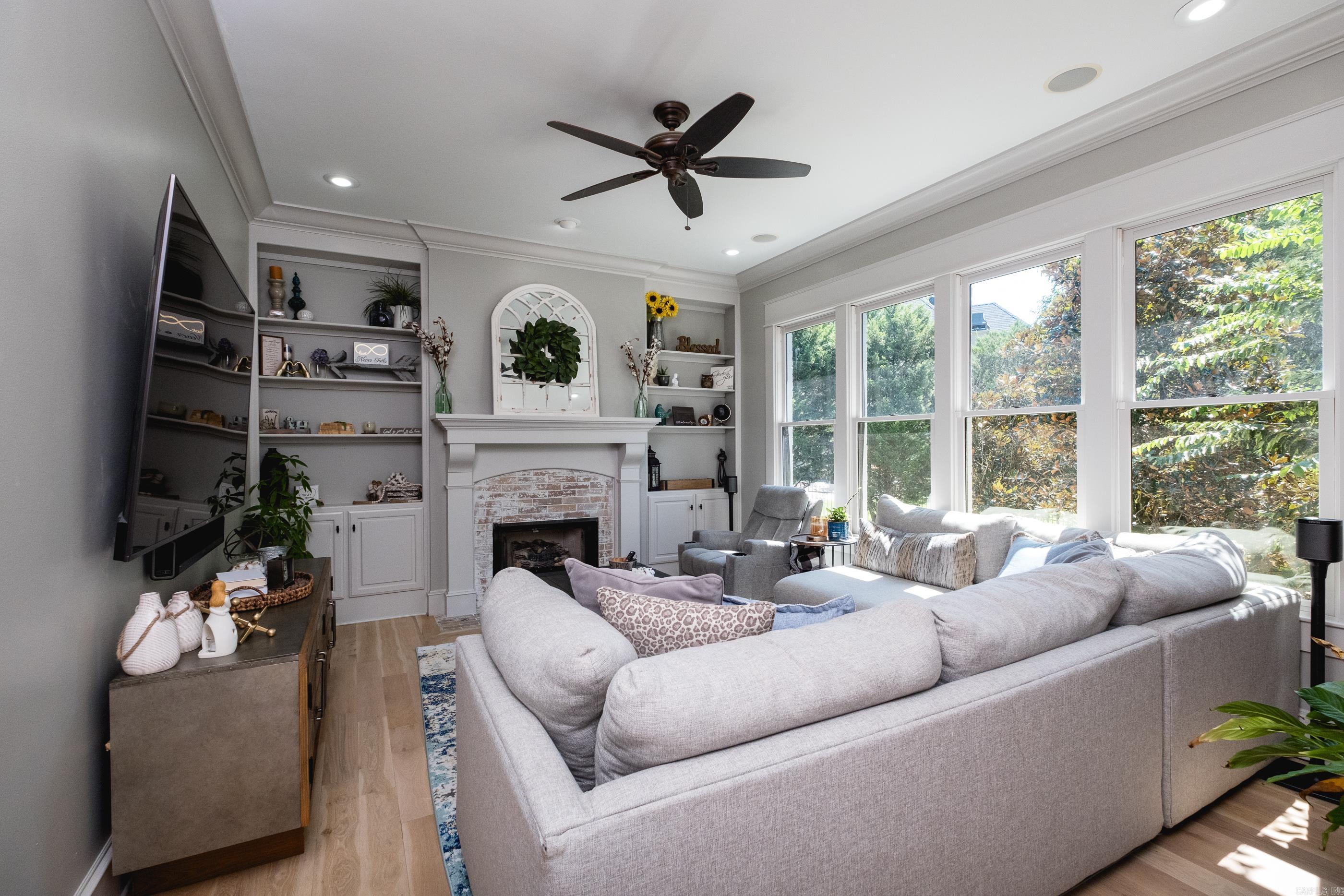 CHENAL VALLEY SOLOGNE CIRCLE - Residential