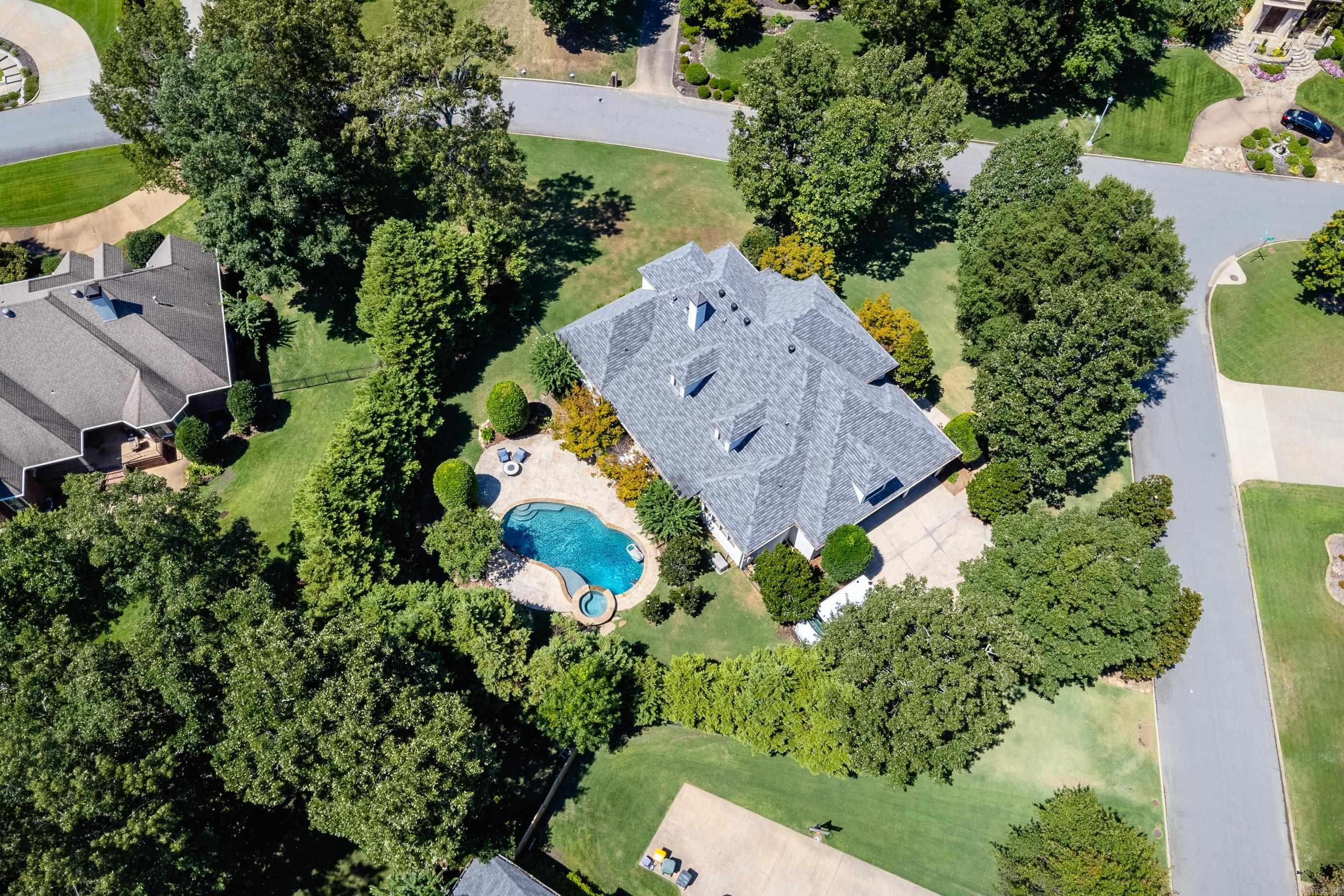 CHENAL VALLEY SOLOGNE CIRCLE - Residential