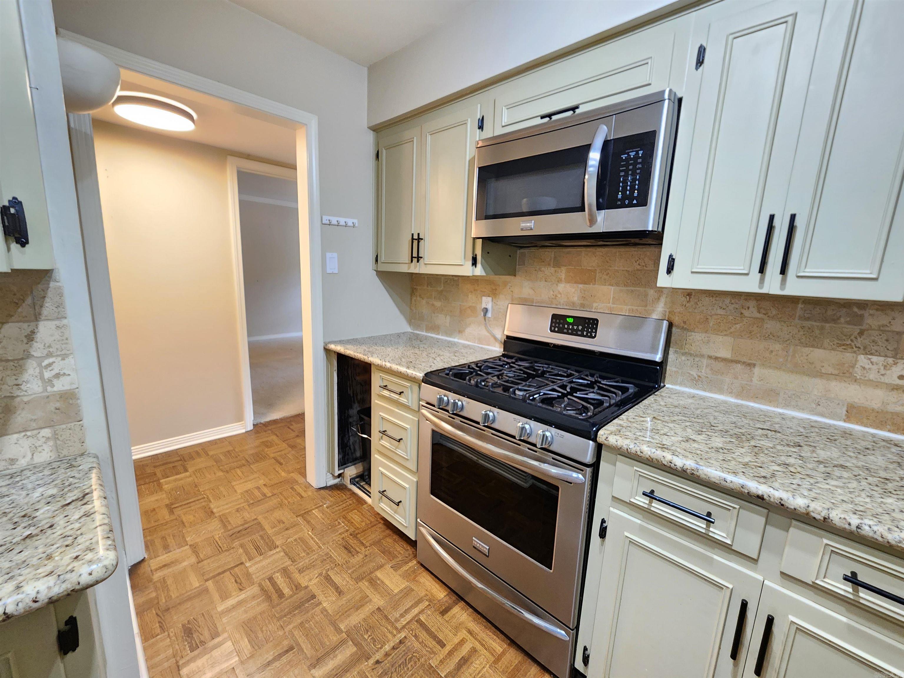 CAMBRIDGE PLACE HPR - Residential