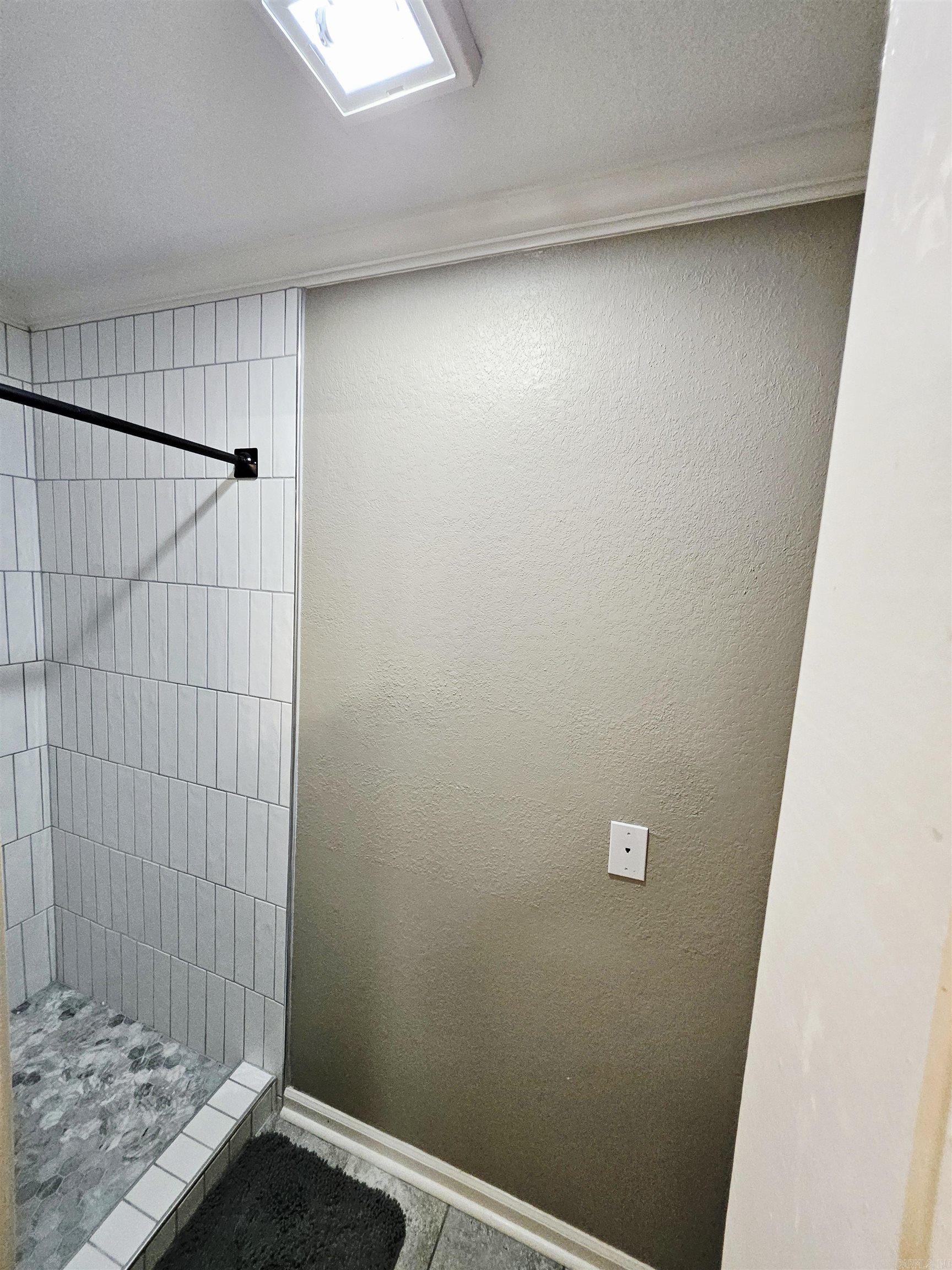 WHITNEY WOODS - Residential