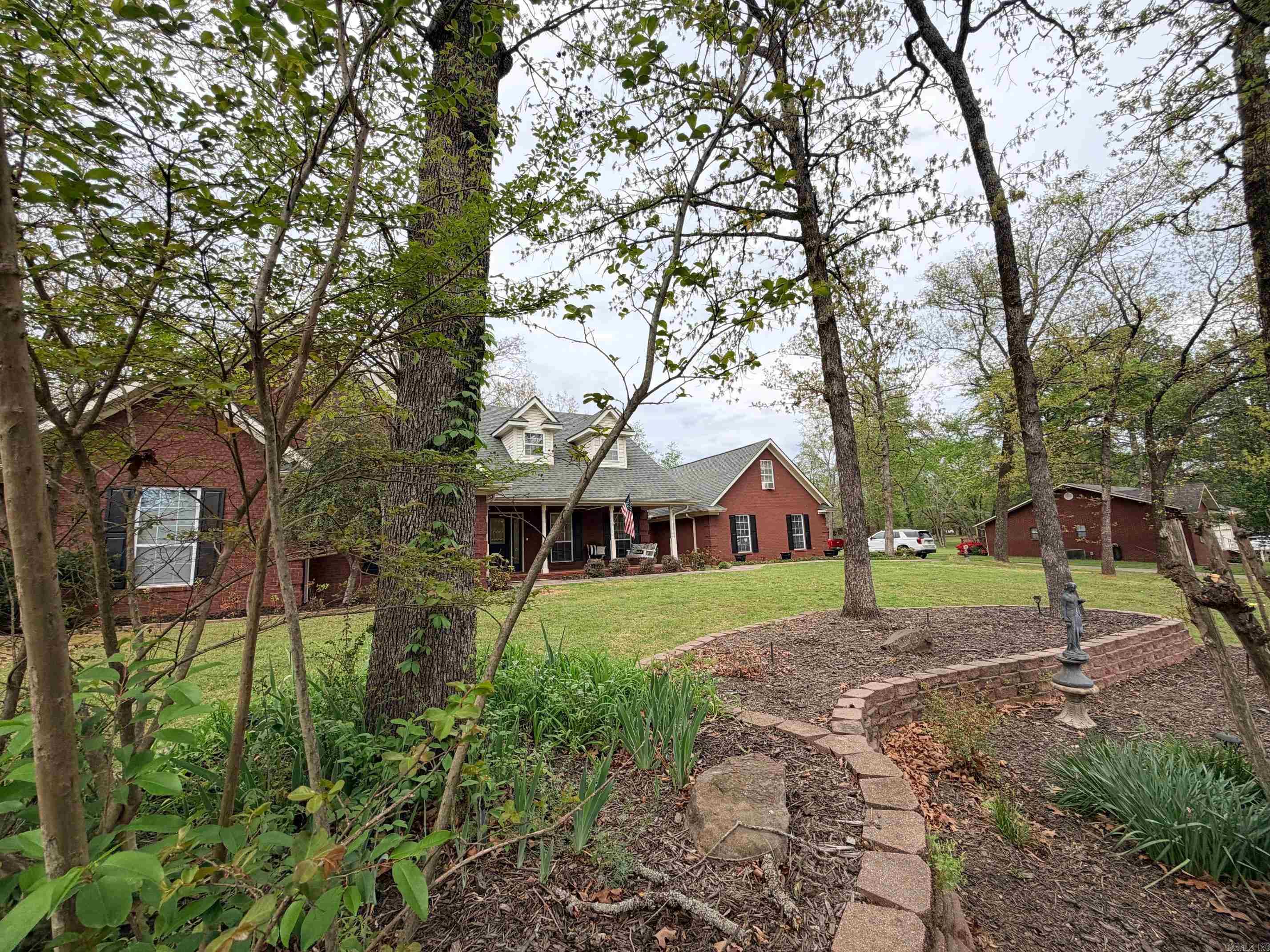 COWELL ESTATES I - Residential