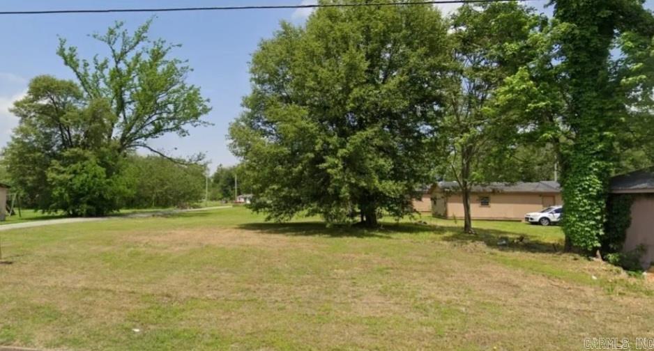 Build your new home or place a manufactured home in Osceola, Arkansas of Mississippi County. This lot is a .12 (+/-) acre that is just West of the Tennessee border and Mississippi River. Enjoy the small town life and its local amenities. Seller to provide Limited Warranty Deed only.