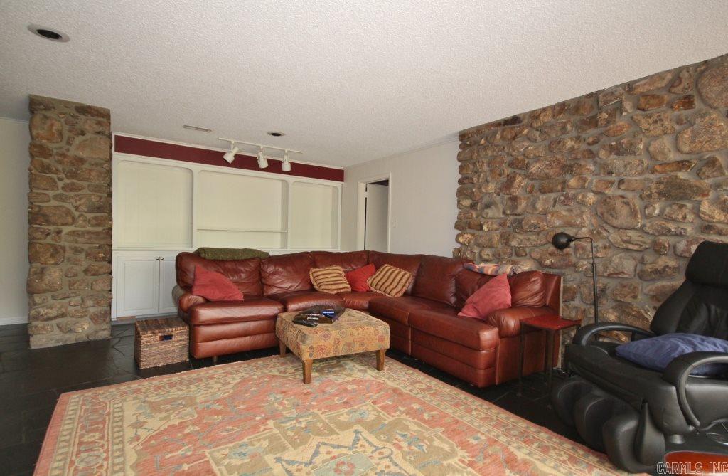 Hill Crest - Residential