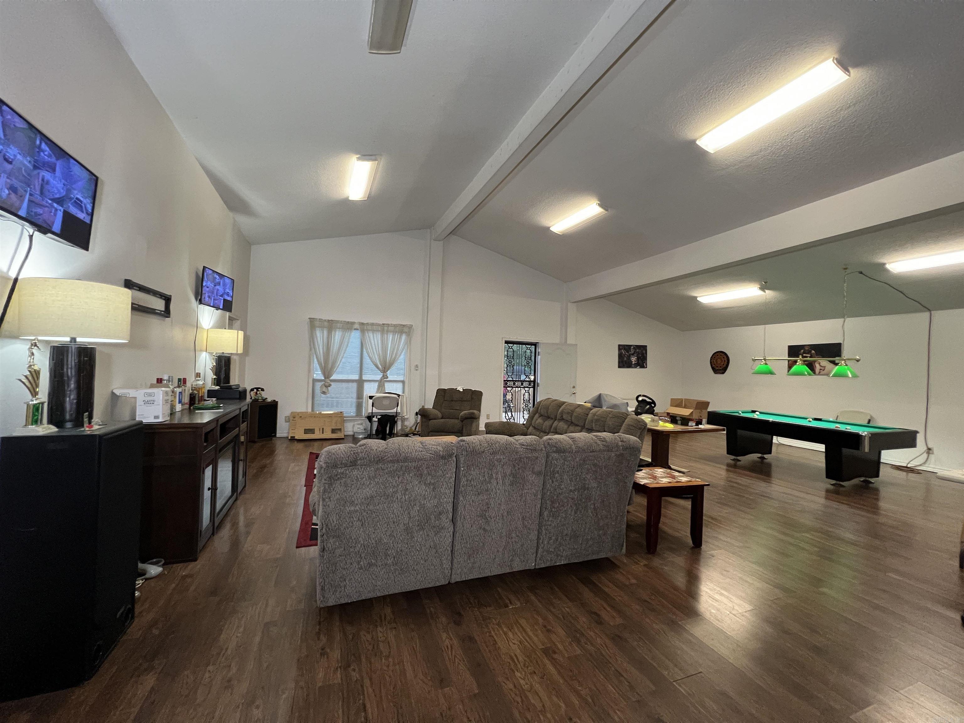 MARLOWE MANOR - Residential