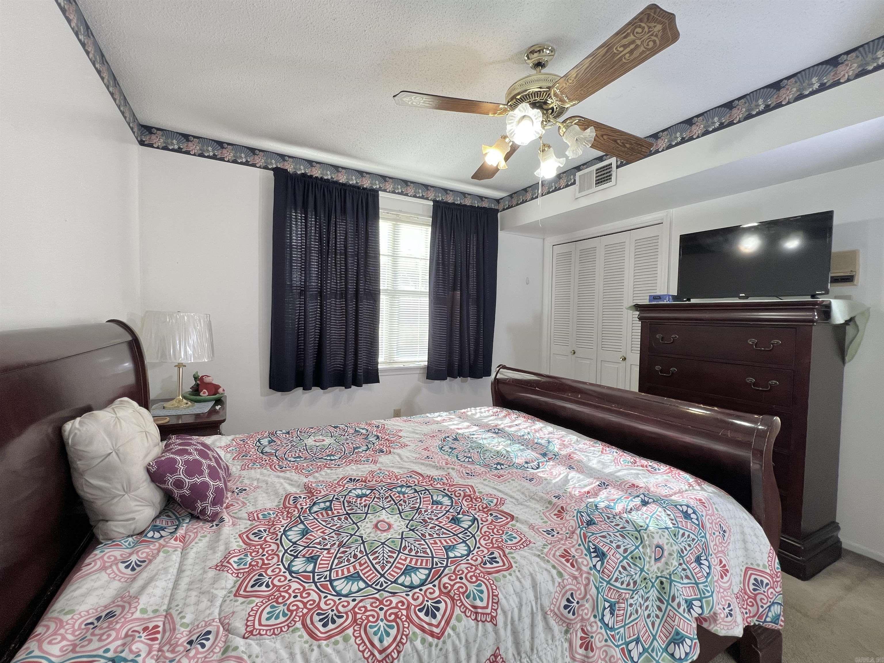 MARLOWE MANOR - Residential