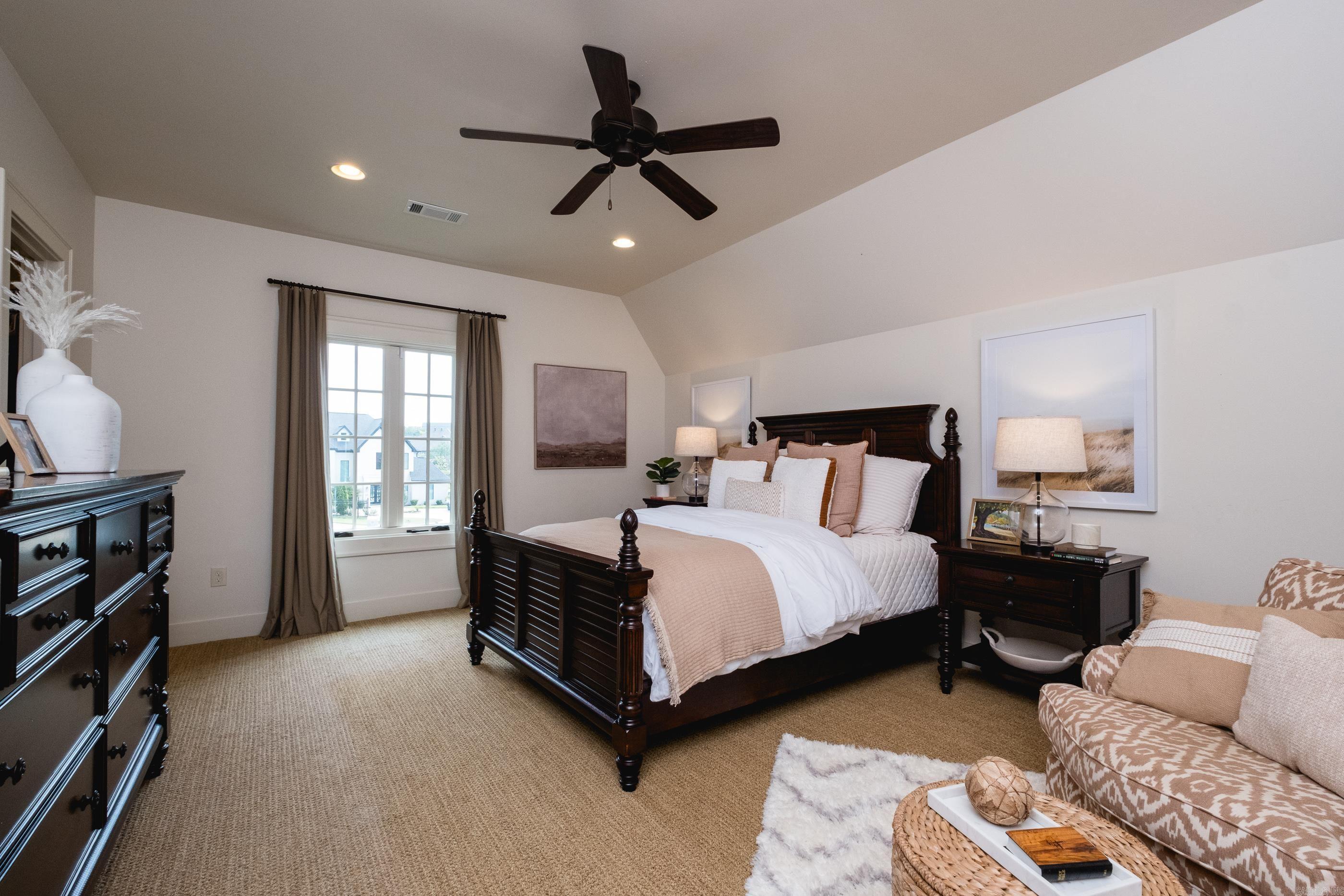 CHENAL VALLEY DEAUVILLE PLACE - Residential