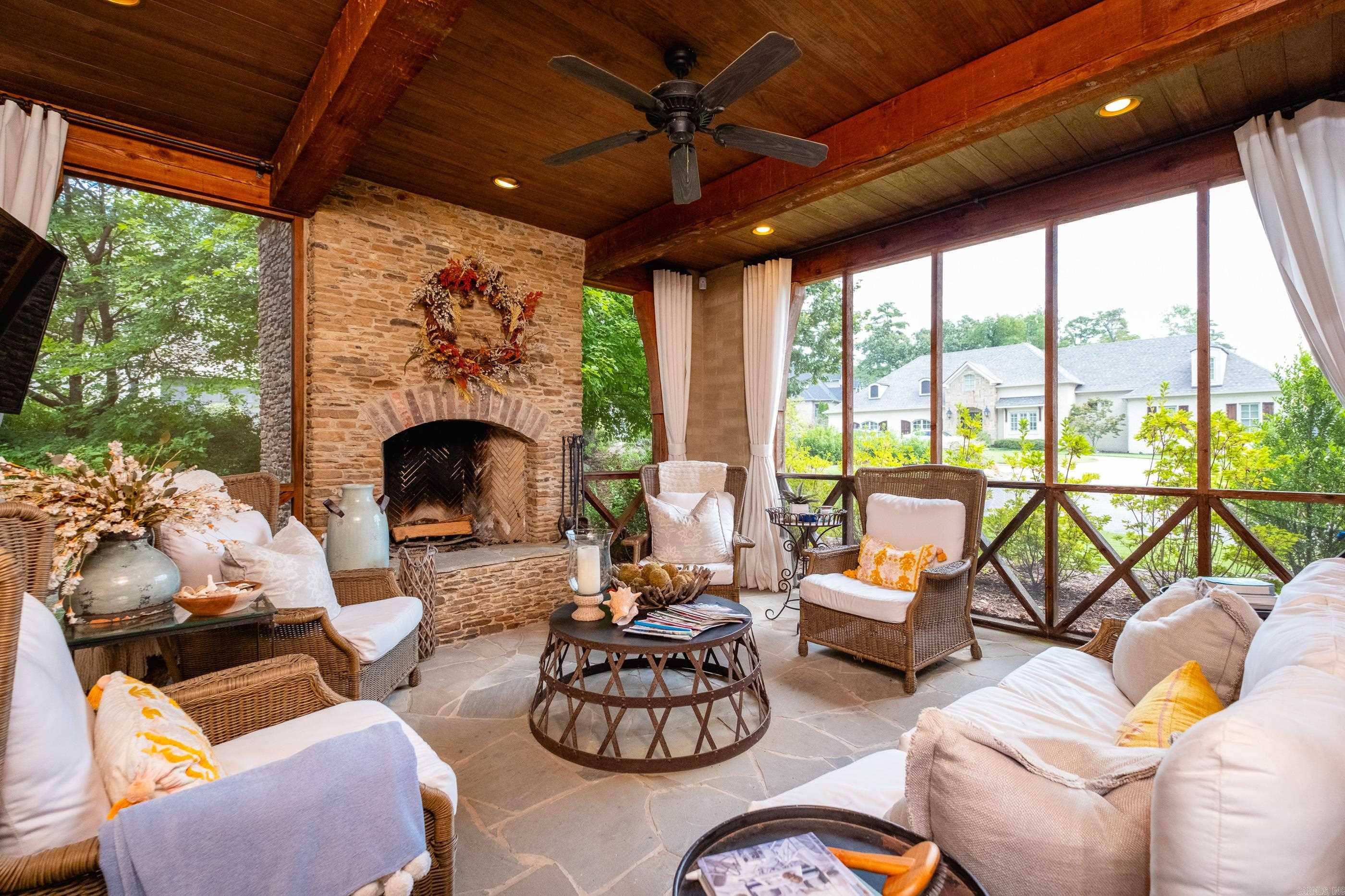 CHENAL VALLEY DEAUVILLE PLACE - Residential