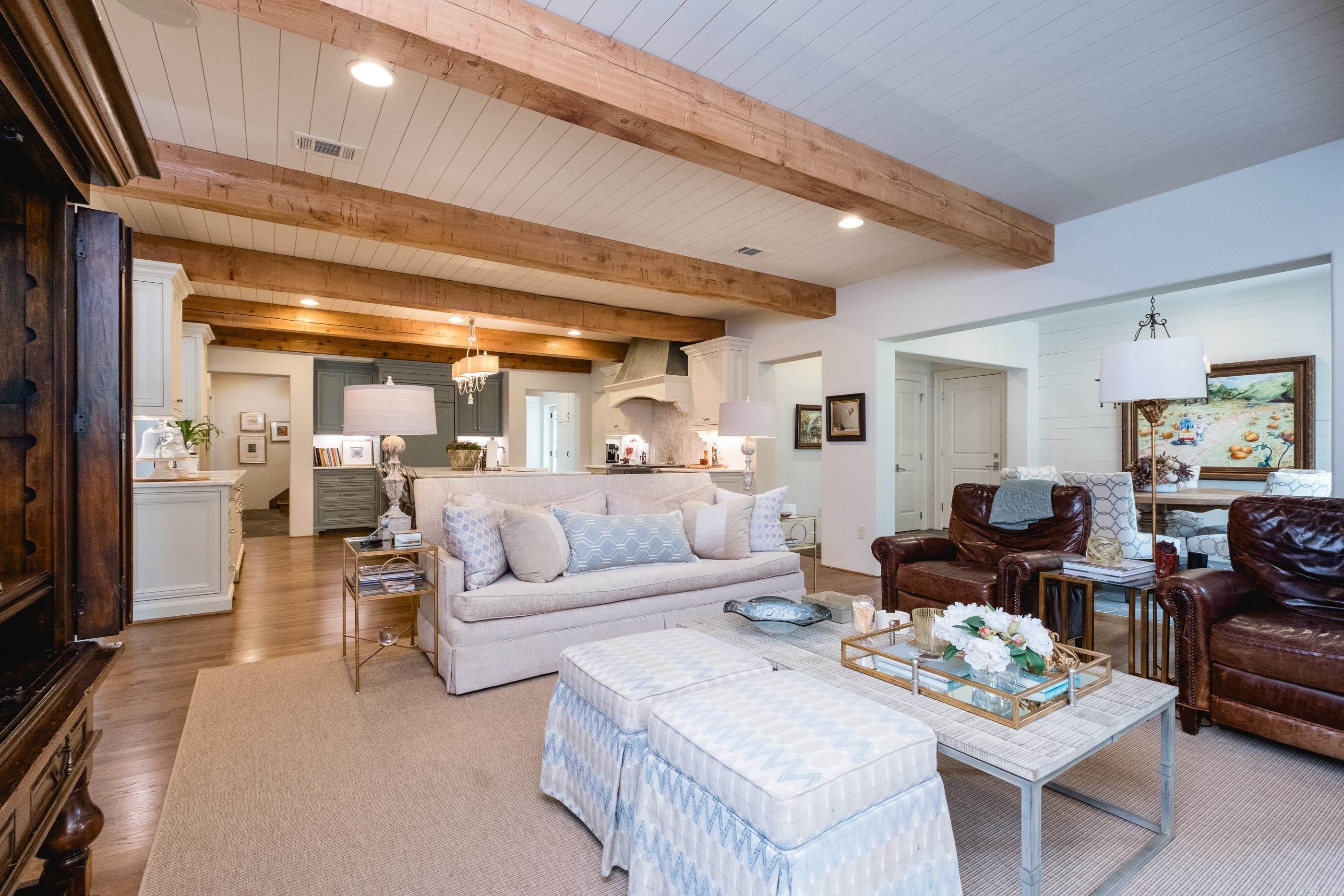 CHENAL VALLEY DEAUVILLE PLACE - Residential