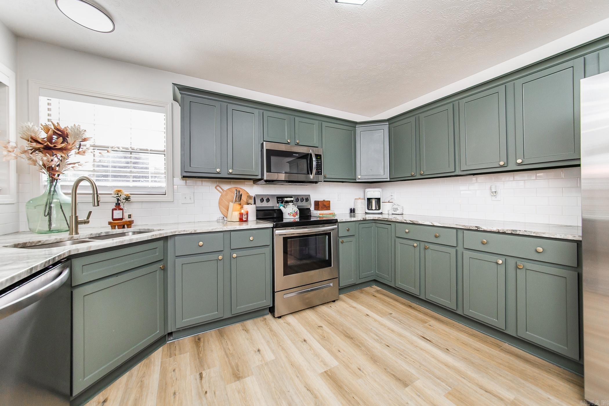 BLOOMING RIDGE - Residential