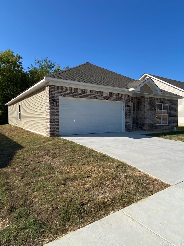 THE VILLAGES AT MAGNOLIA LANE - Residential