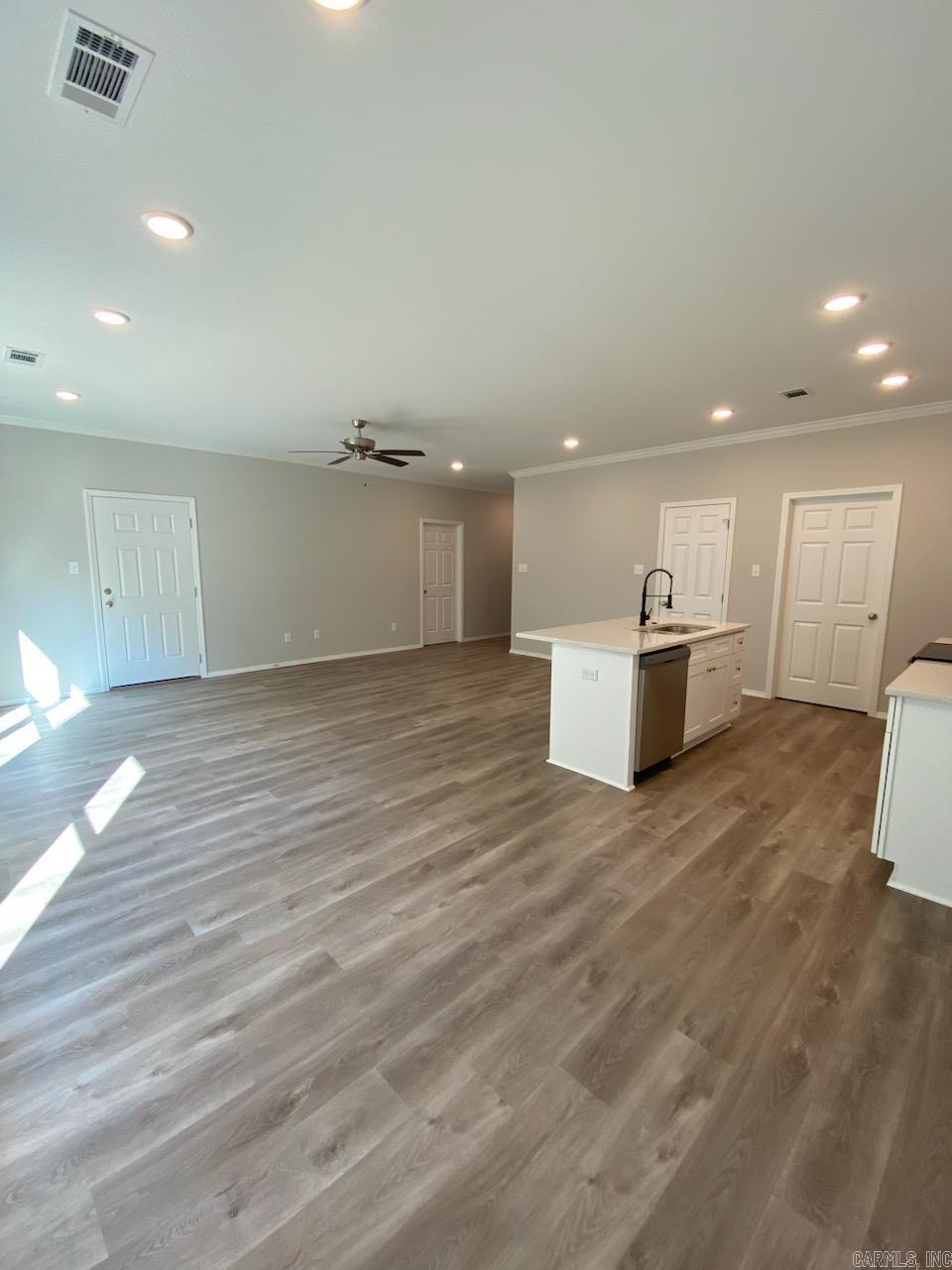 THE VILLAGES AT MAGNOLIA LANE - Residential