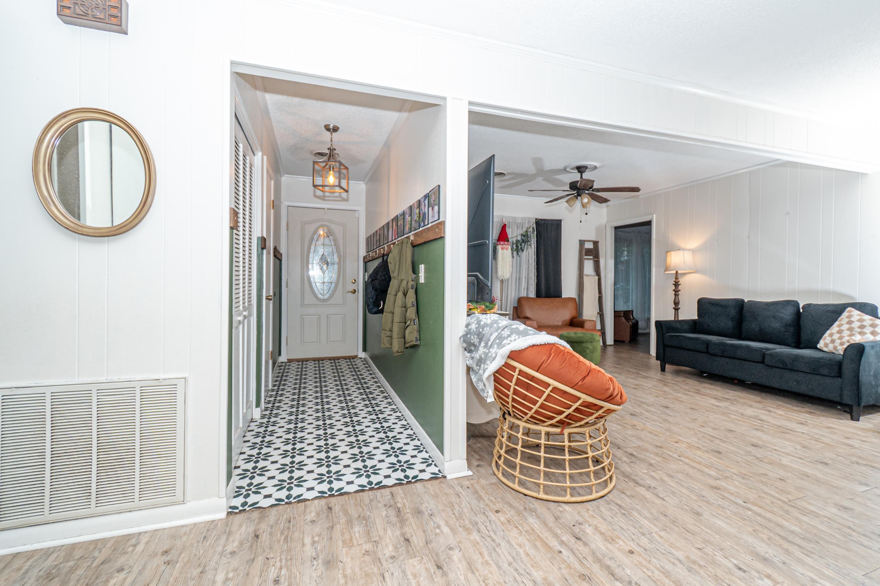 COUNTRY CLUB TERRACE - Residential