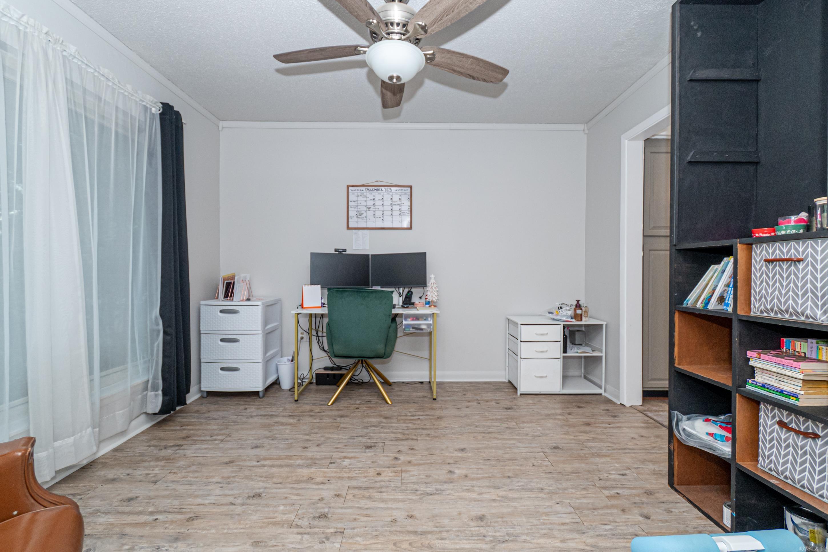 COUNTRY CLUB TERRACE - Residential