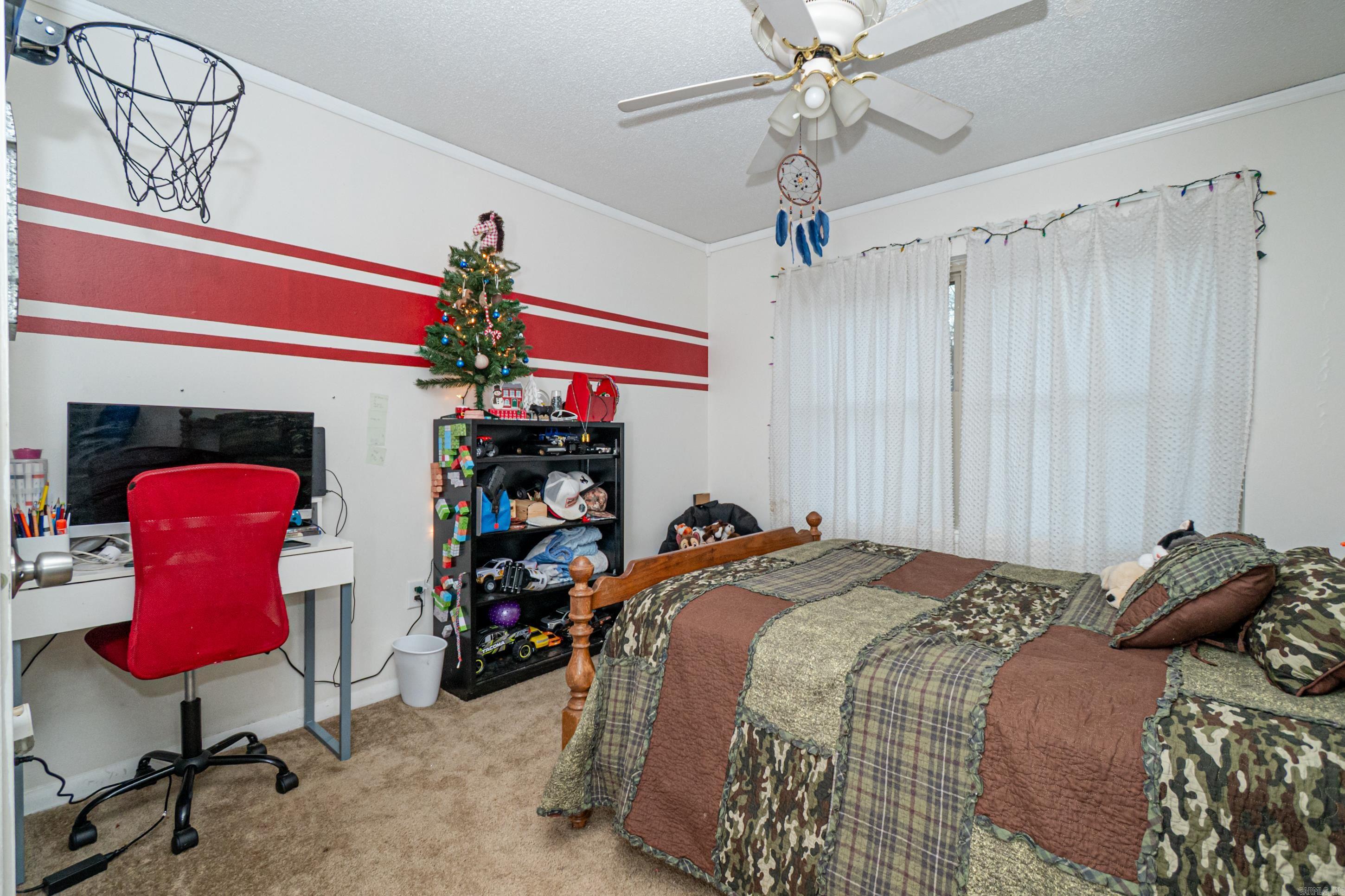 COUNTRY CLUB TERRACE - Residential