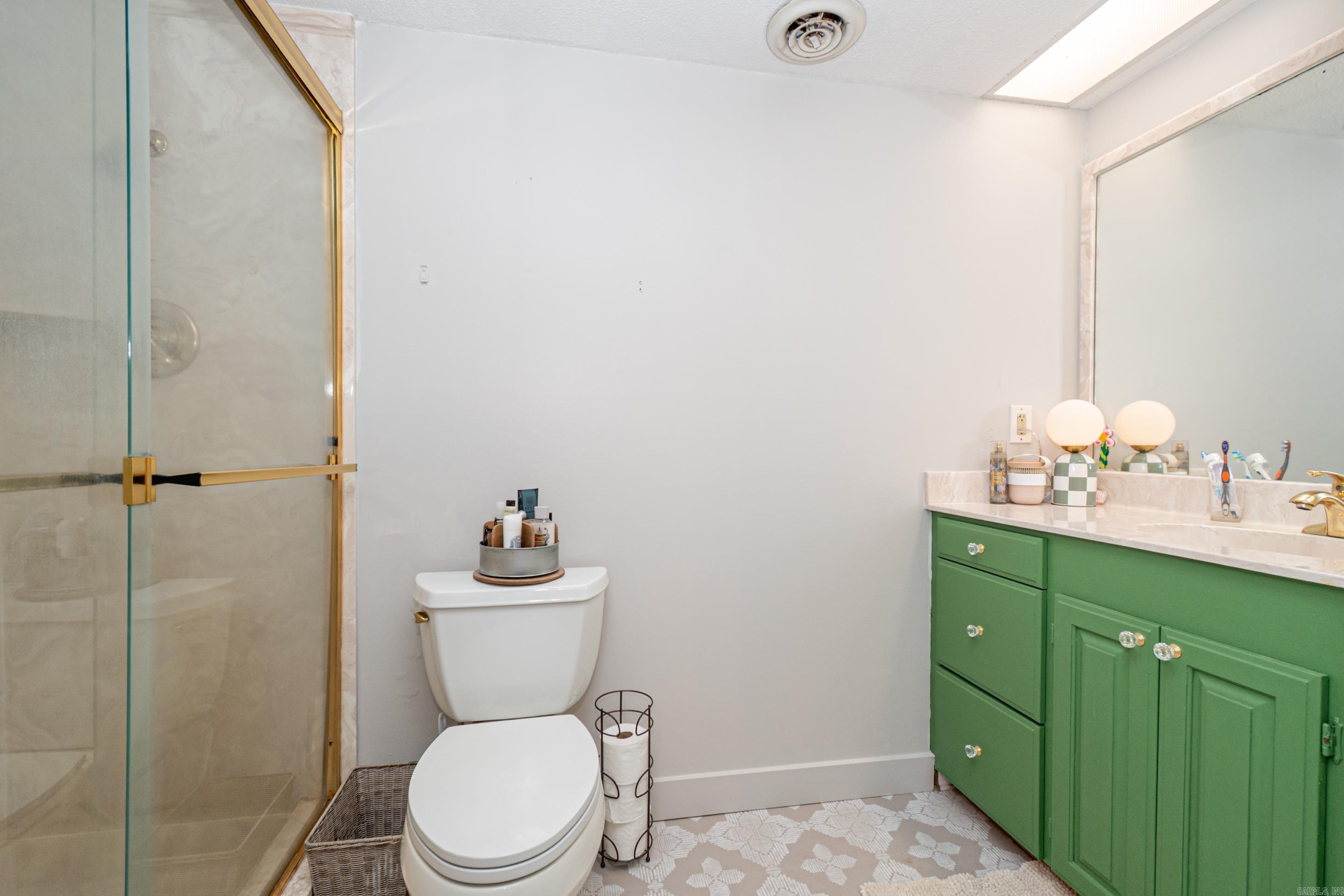 COUNTRY CLUB TERRACE - Residential