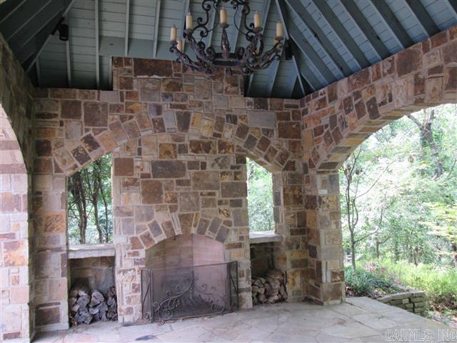 HICKORY HILLS - Residential