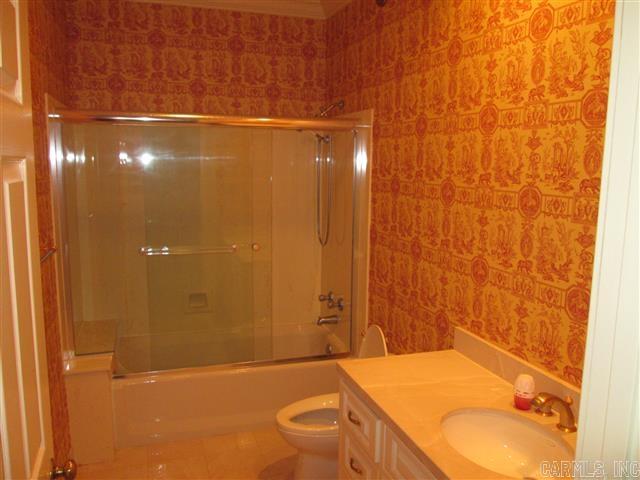 HICKORY HILLS - Residential