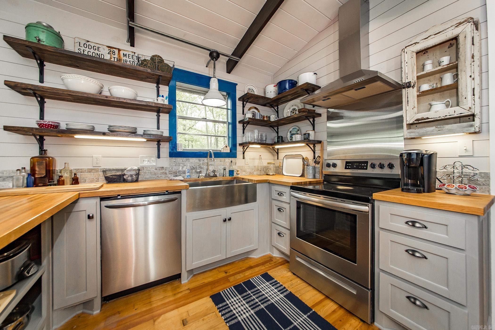Potters Point - Residential