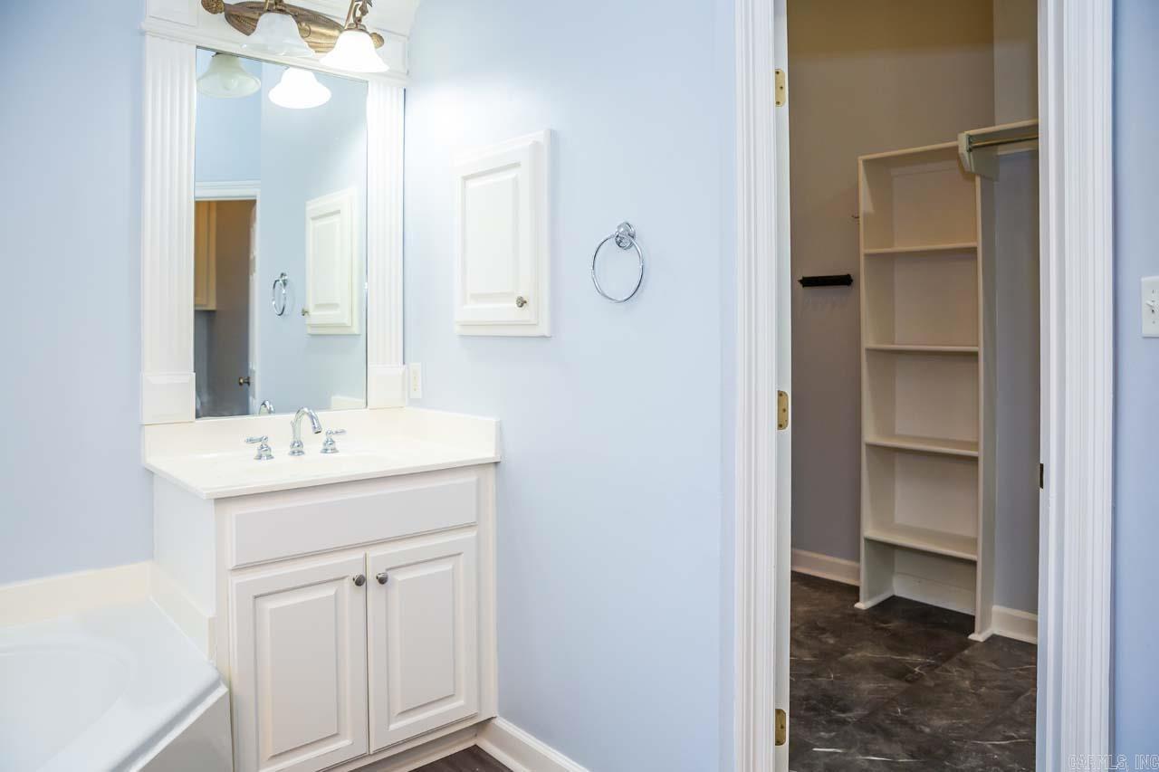 CHENAL VALLEY DUQUESNE COMMUNITY - Residential