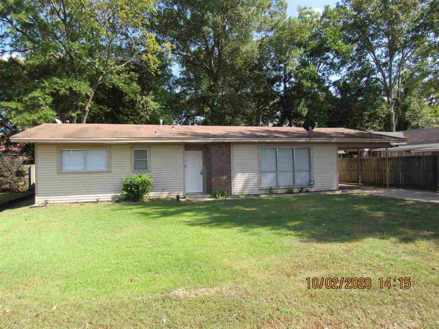 Spacious 4 bedroom home, laminate floors throughout, large family room, large kitchen with all appliances including refrigerator, washer & dryer, gas & electric, 1 car carport, directly across from the Conway Junior High practice football field. Small pet under 25 pounds negotiable with a non-refundable deposit.