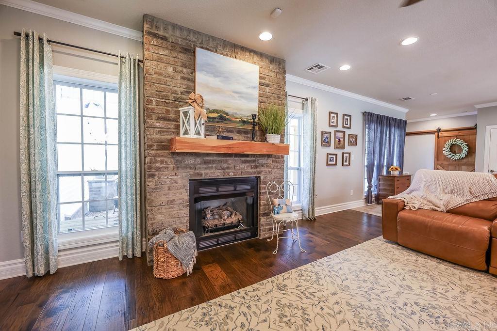 MEADOW HILLS - Residential