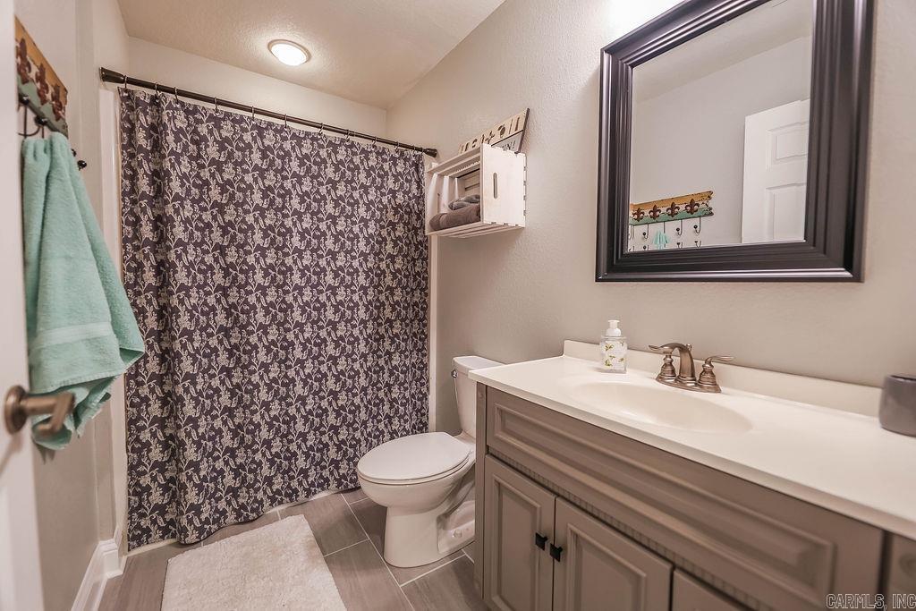 MEADOW HILLS - Residential