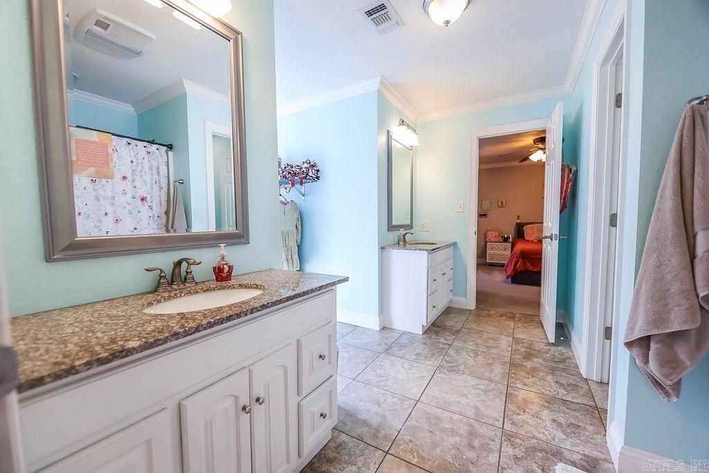 MEADOW HILLS - Residential