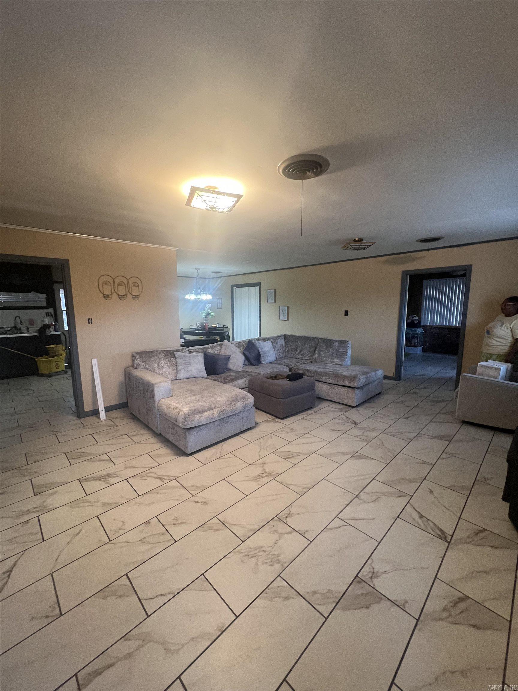 RAINEYS MINOR - Residential