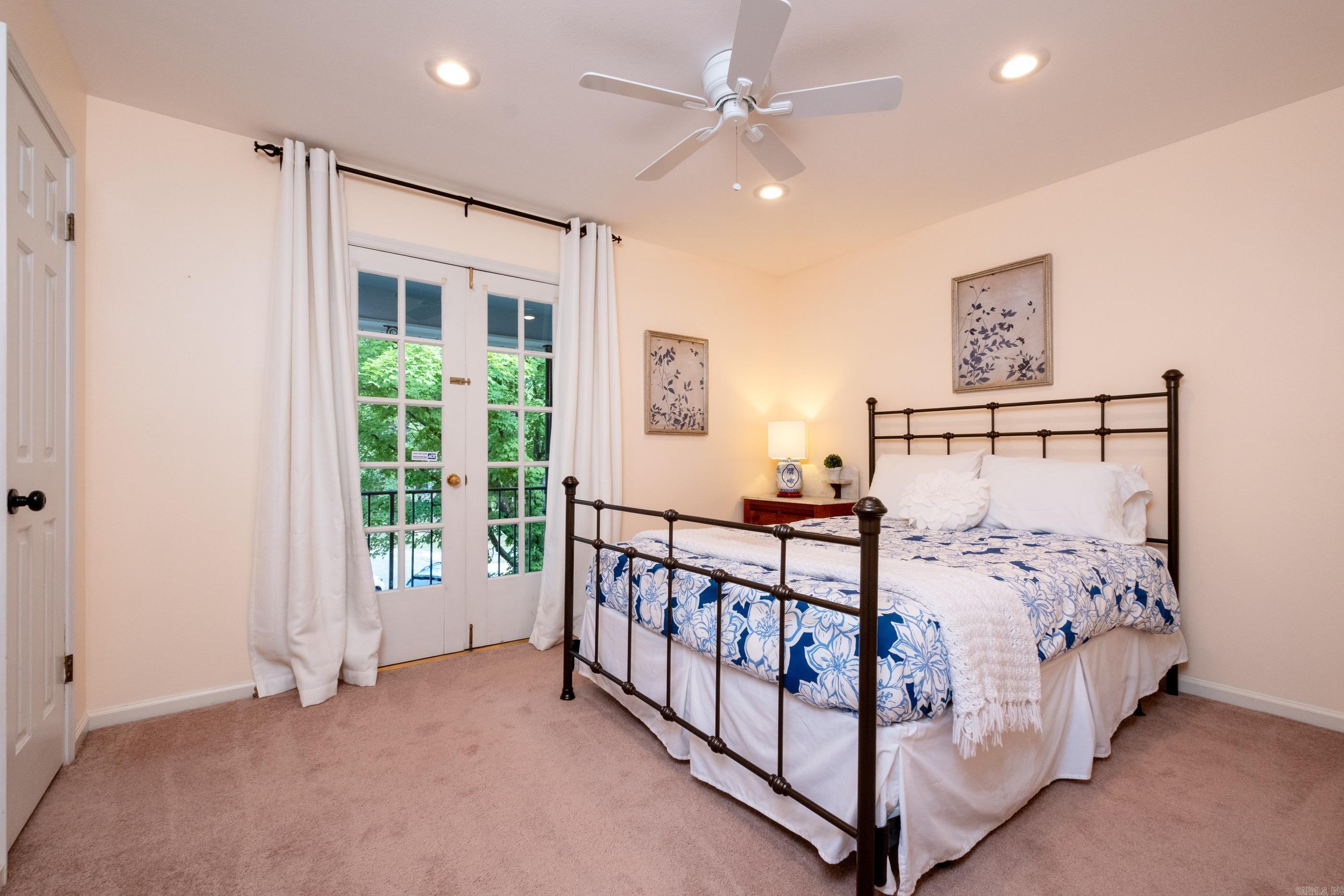 ST CHARLES ADDN - Residential