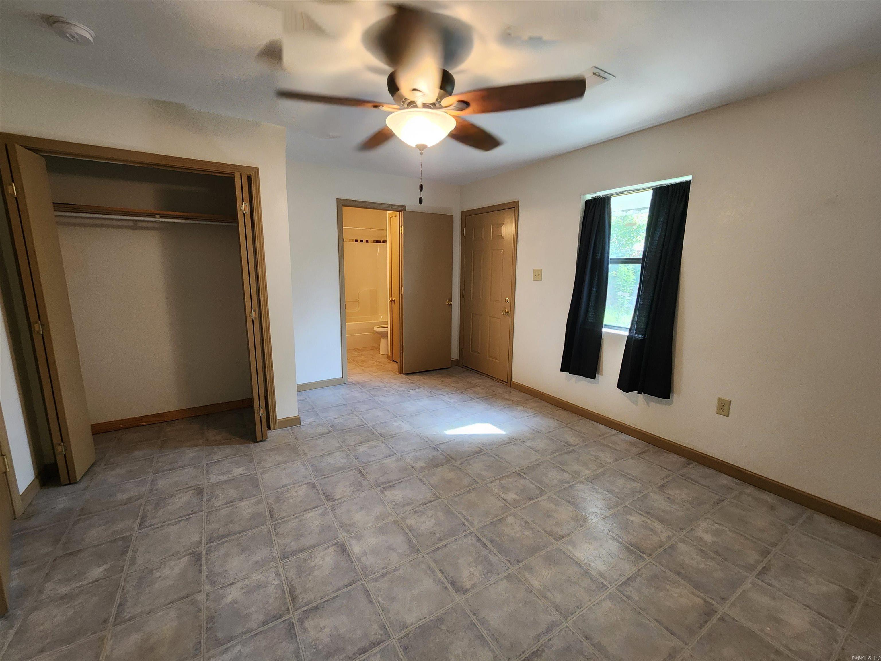 Mena Original - Residential