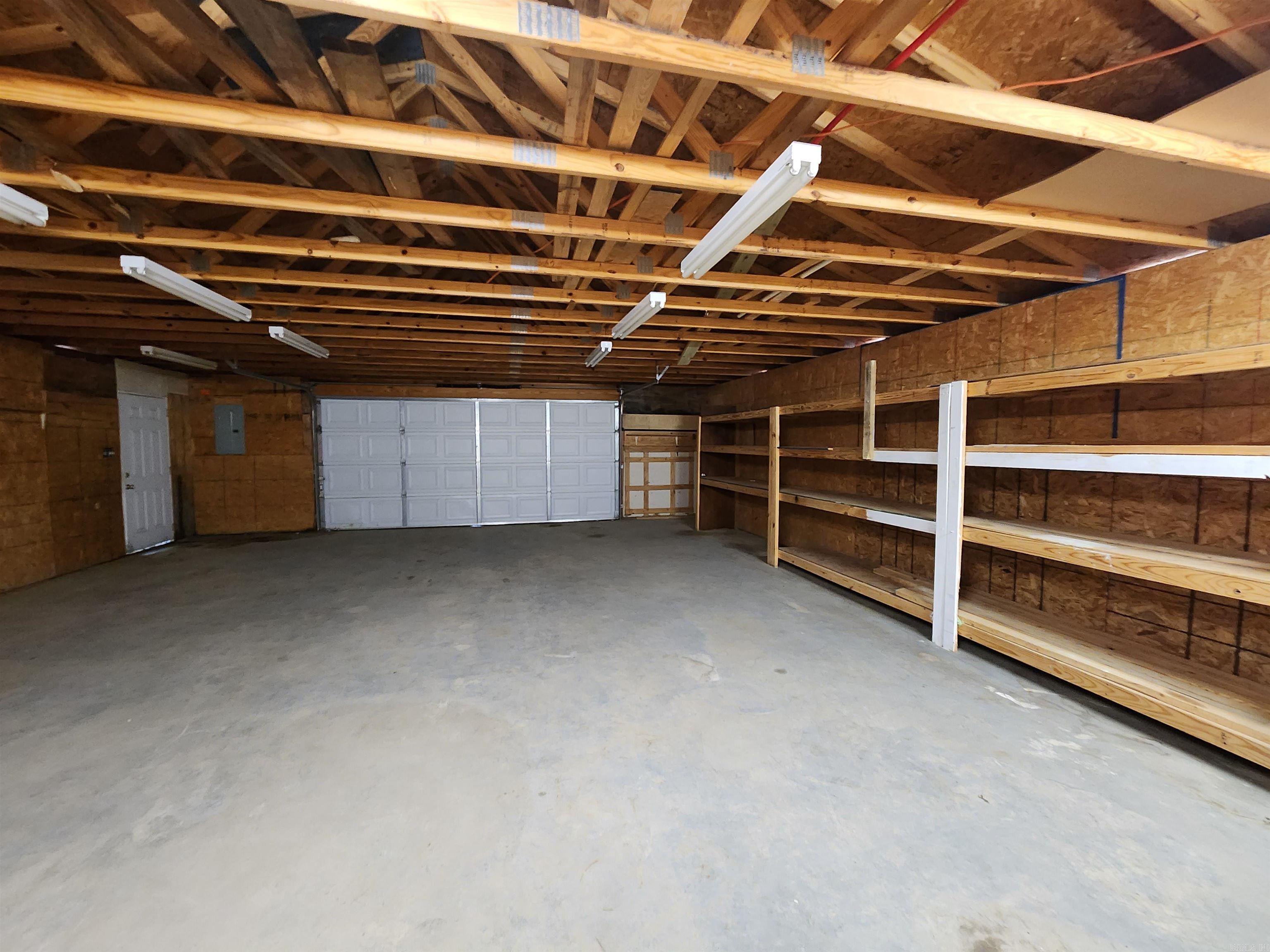 Mena Original - Residential