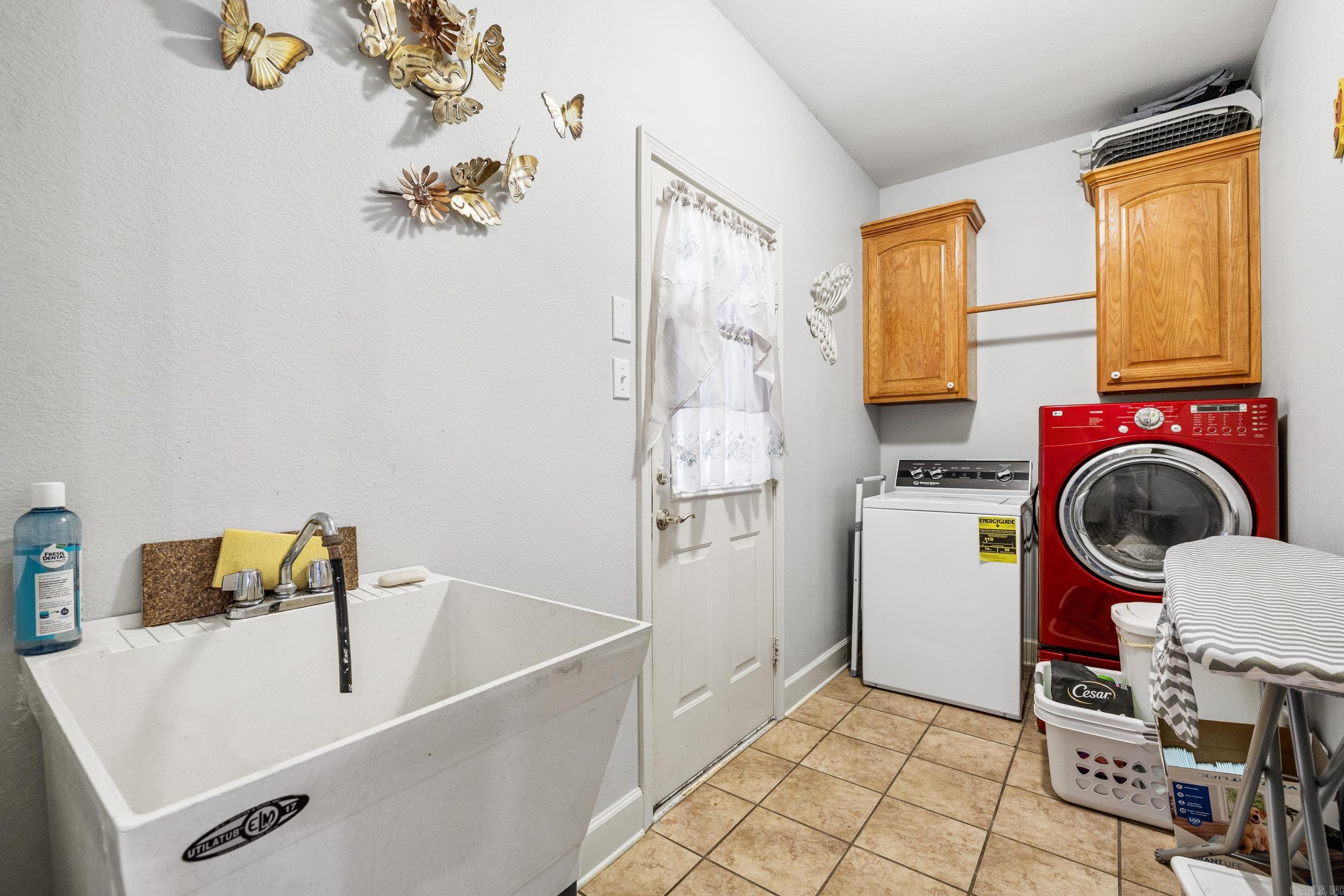 EAGLES NEST ESTATES - Residential