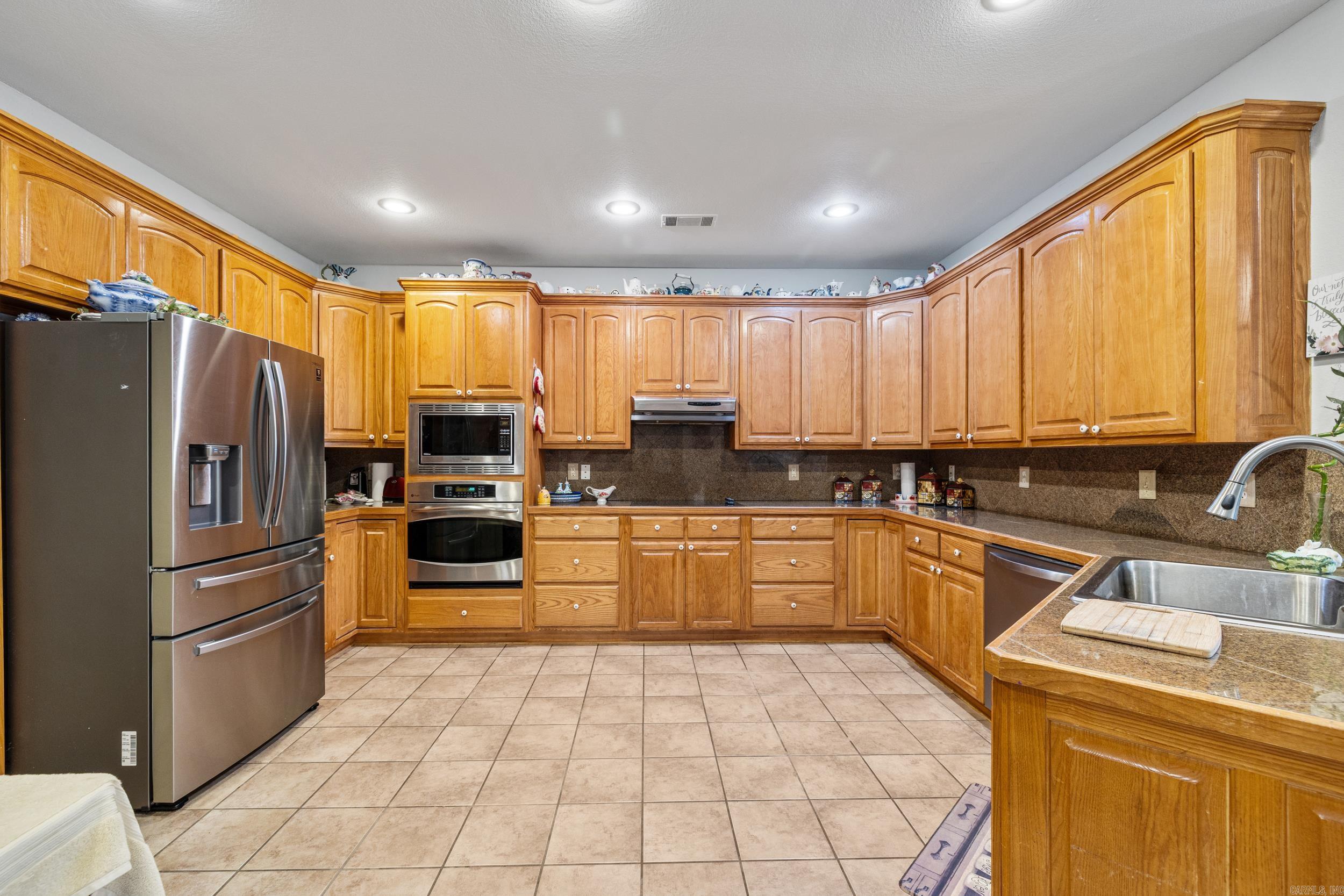 EAGLES NEST ESTATES - Residential