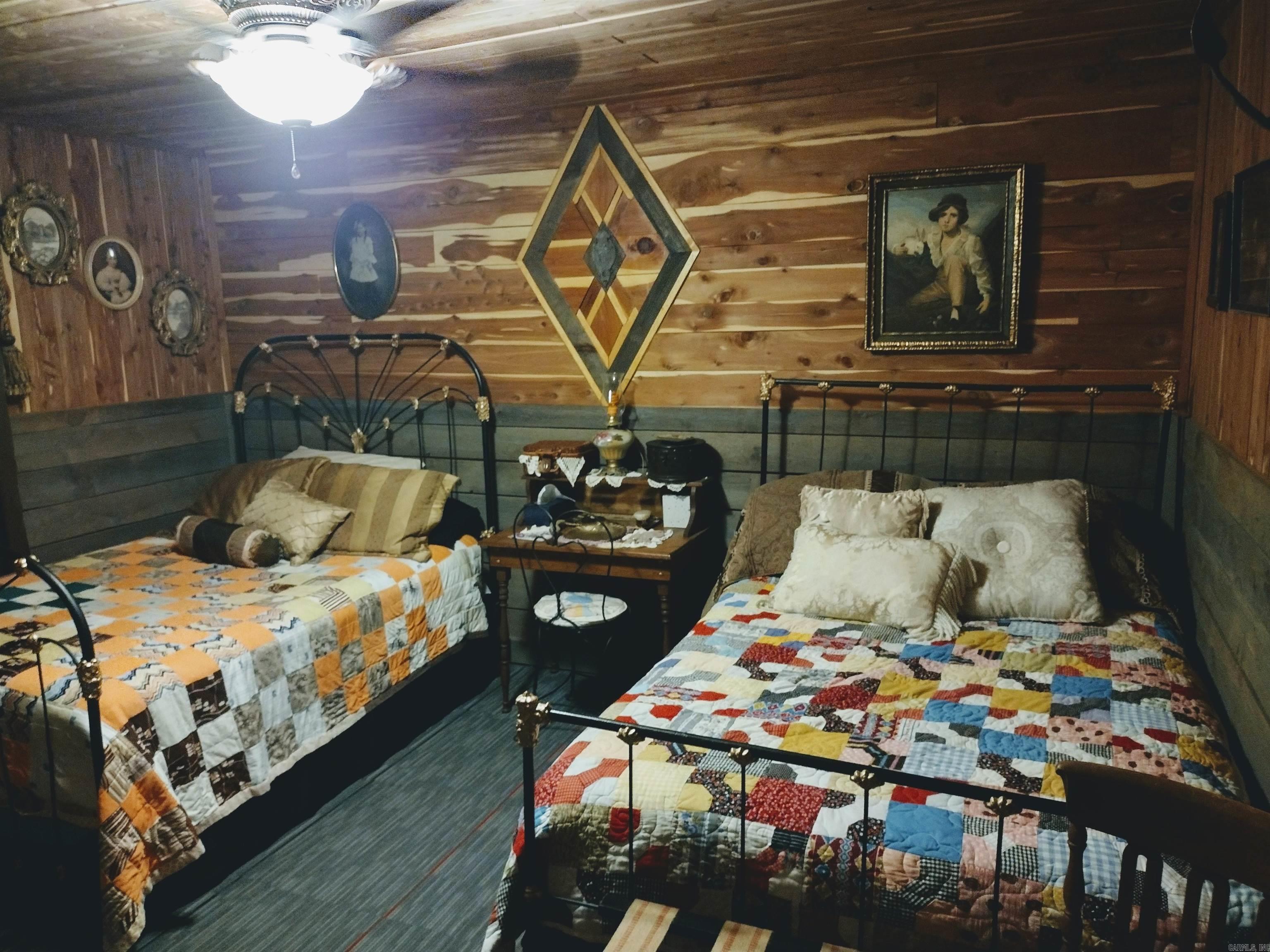 East Calico Rock - Residential