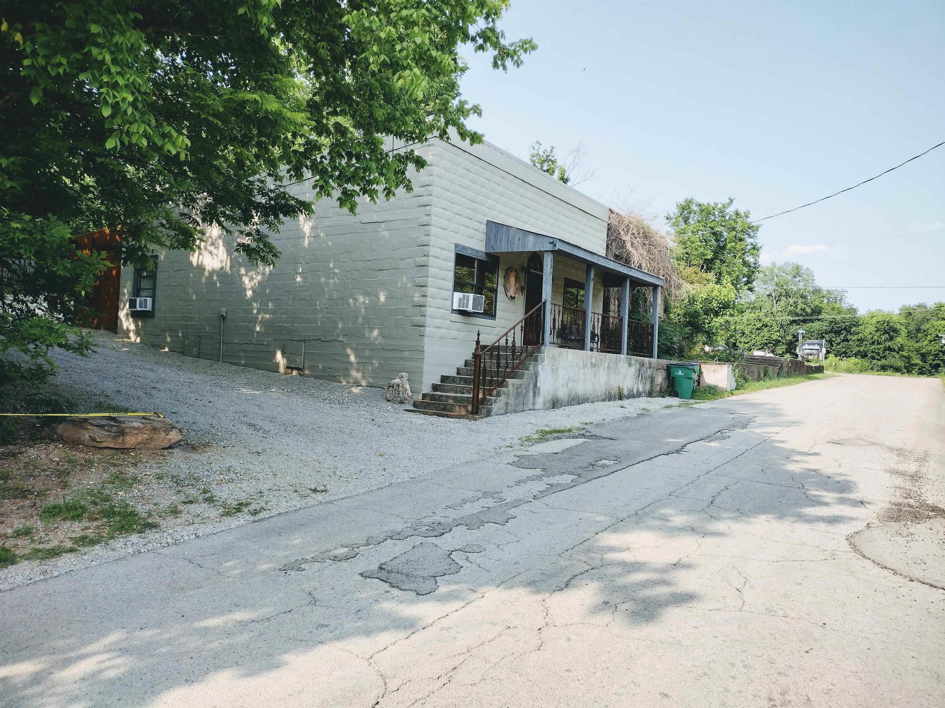 East Calico Rock - Residential
