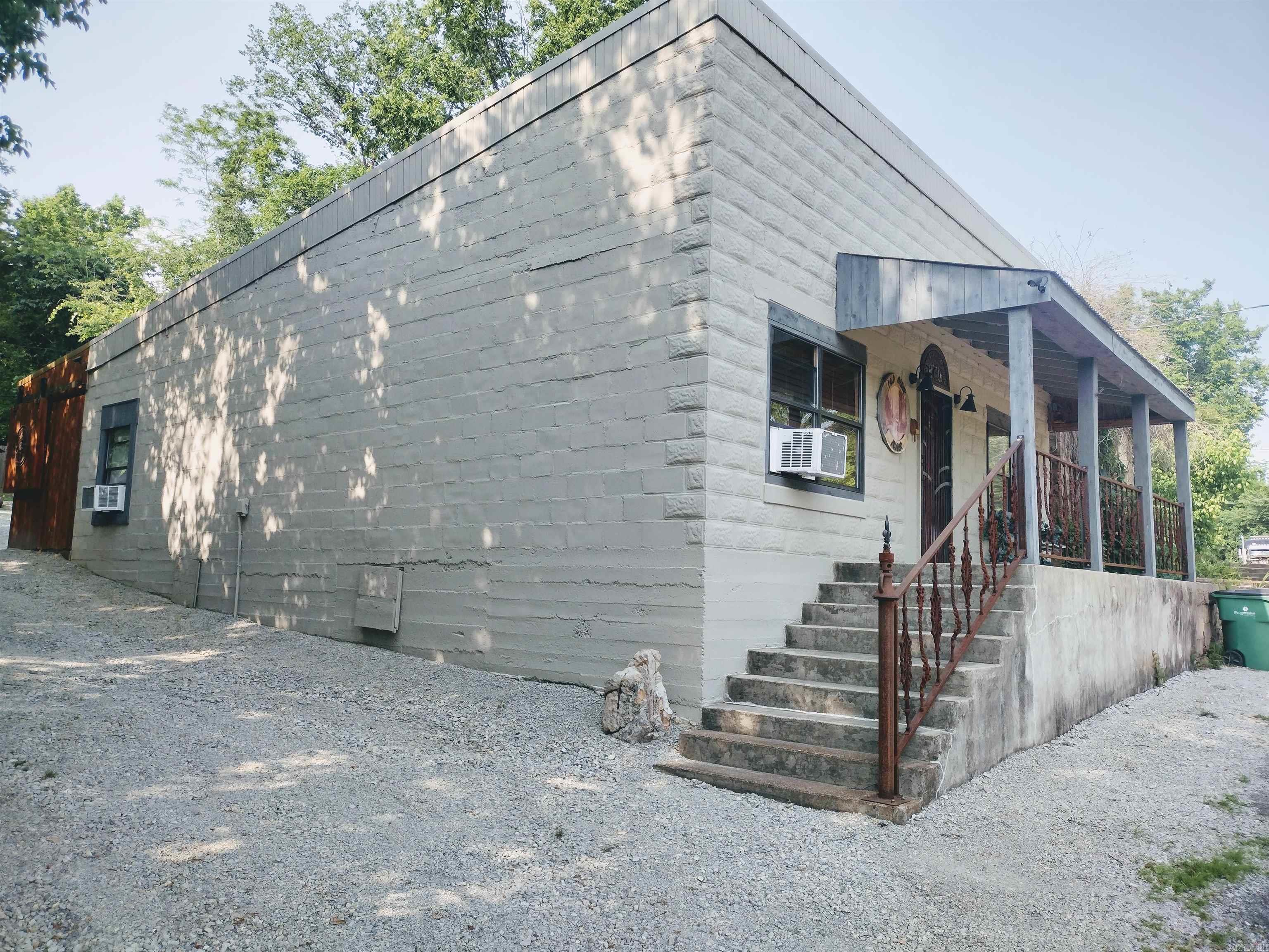 East Calico Rock - Residential