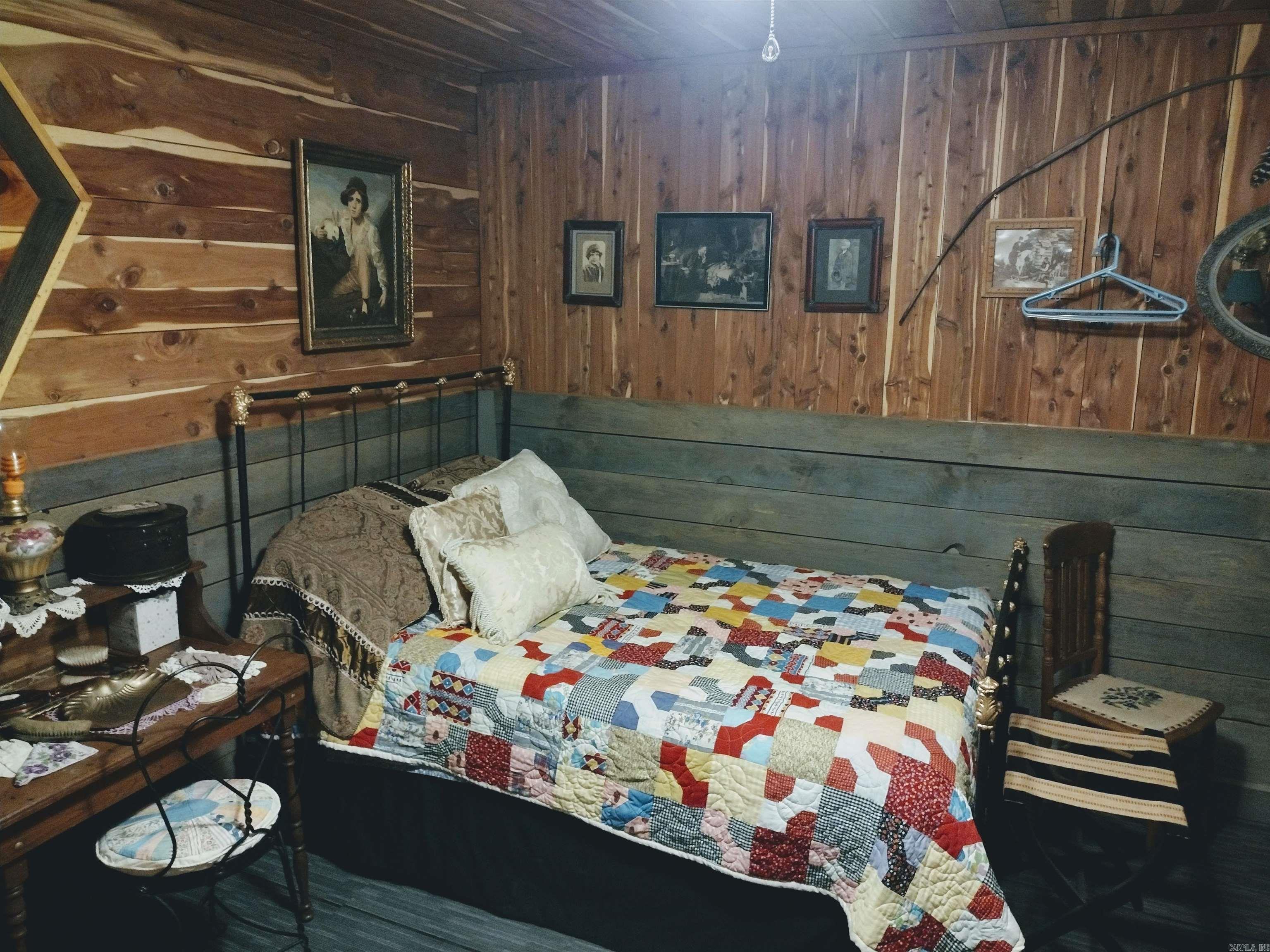 East Calico Rock - Residential